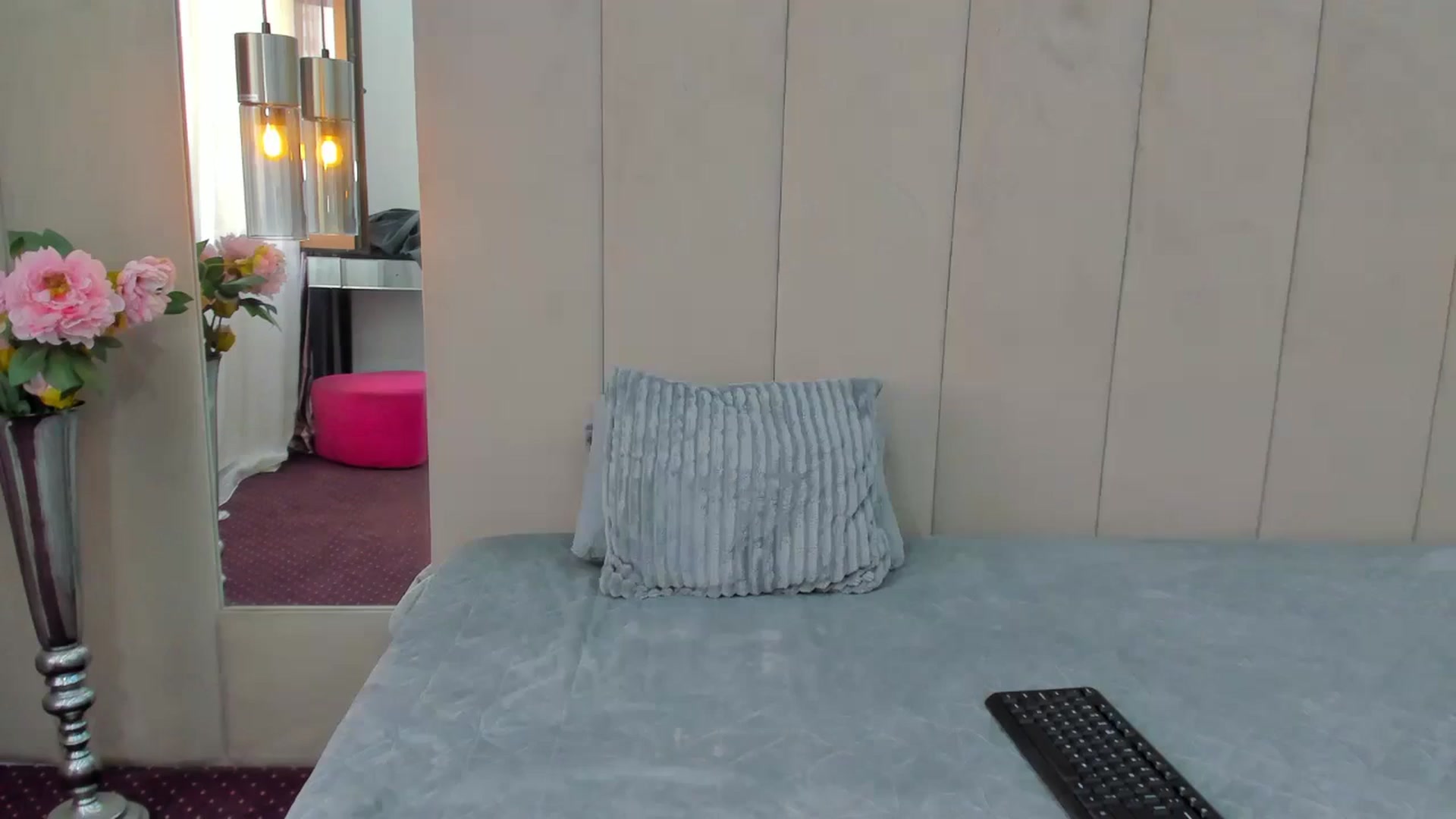 Gallery image thumbnail from AnnaBabe66's myfreecams stream on, 04/17/2025, 10:23 image 15 of 20