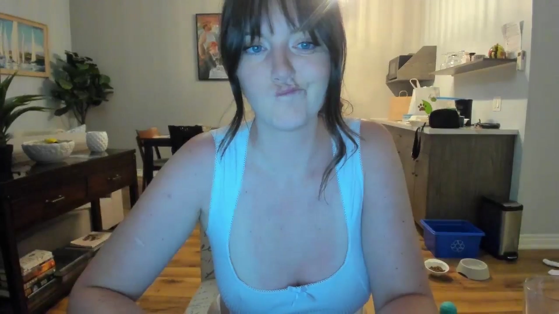 Gallery image thumbnail from AnnaBanana's myfreecams stream on, 06/30/2025, 01:14 image 20 of 20