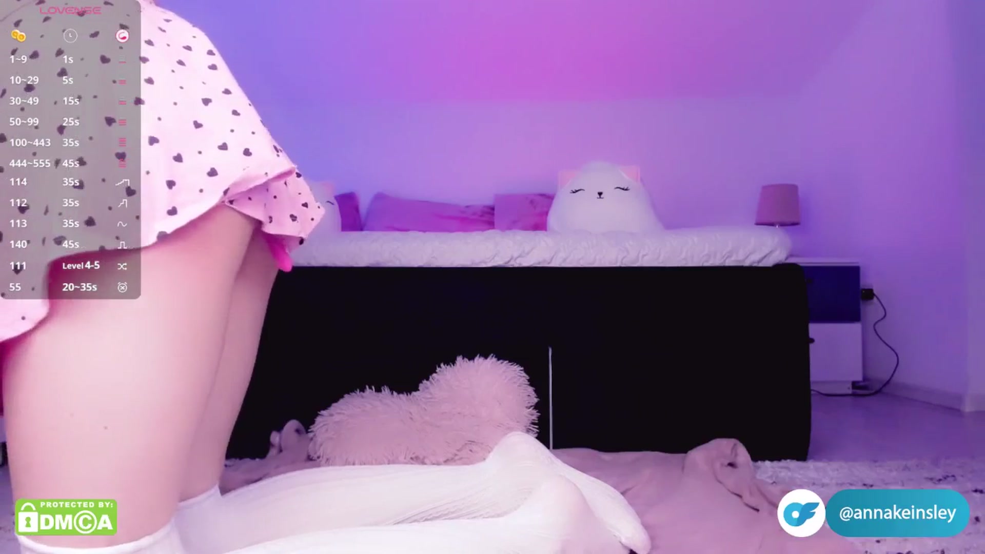 Gallery image thumbnail from AnnaBannana's myfreecams stream on, 08/03/2025, 14:43 image 3 of 20