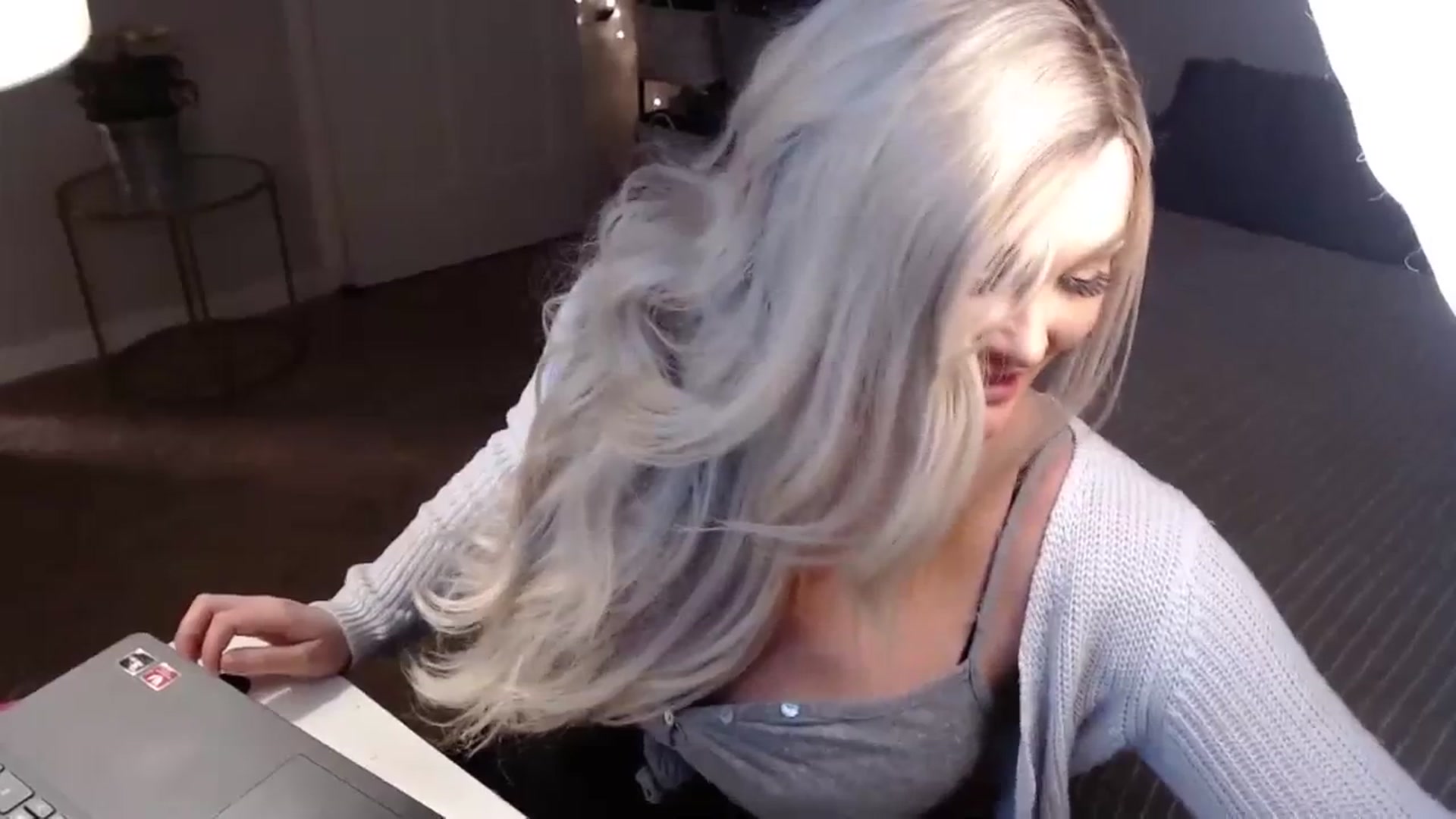 Gallery image thumbnail from AnnaBellamy's myfreecams stream on, 02/23/2024, 10:54 image 3 of 20