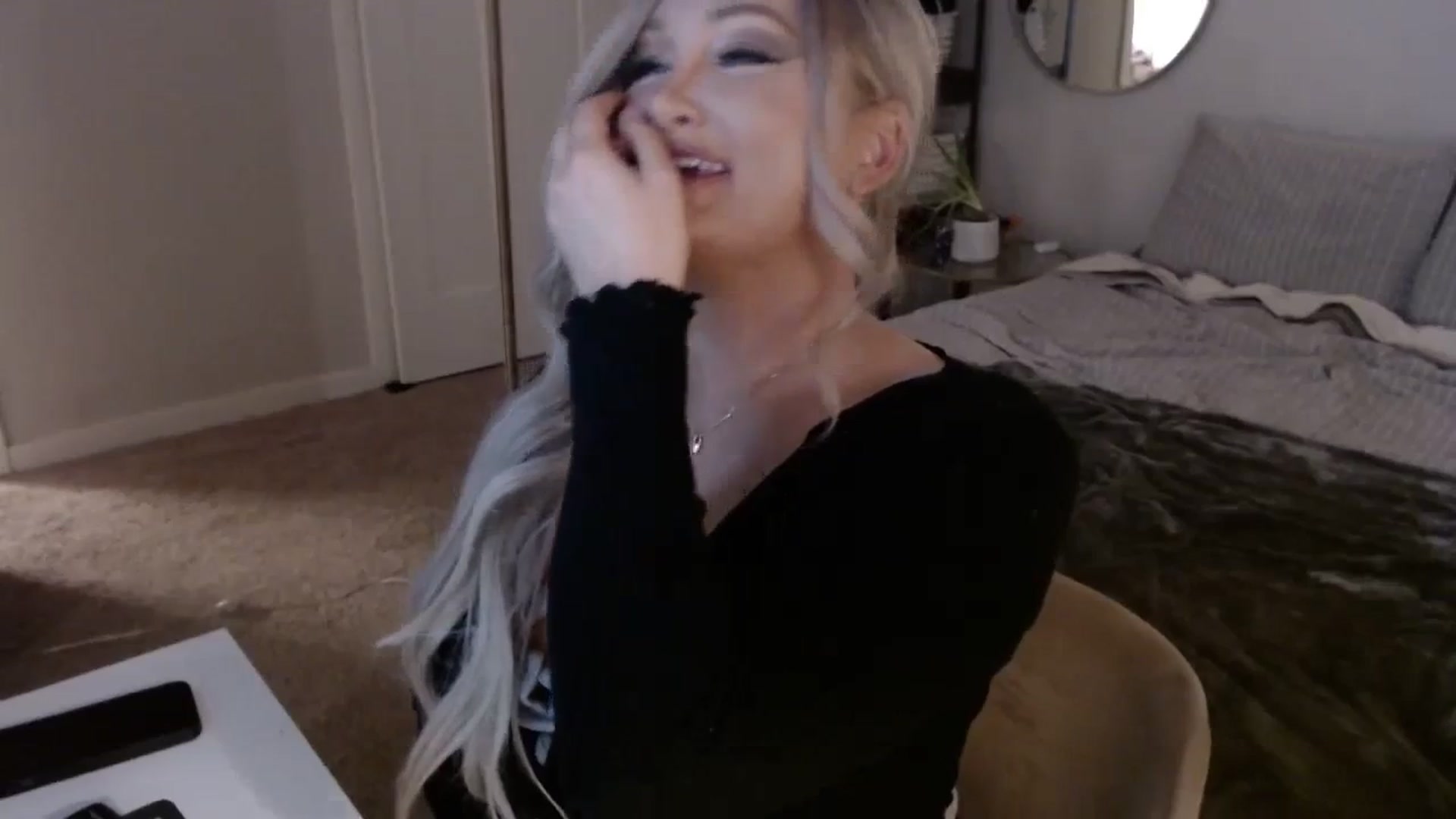 Gallery image thumbnail from AnnaBellamy's myfreecams stream on, 03/05/2024, 03:33 image 6 of 20