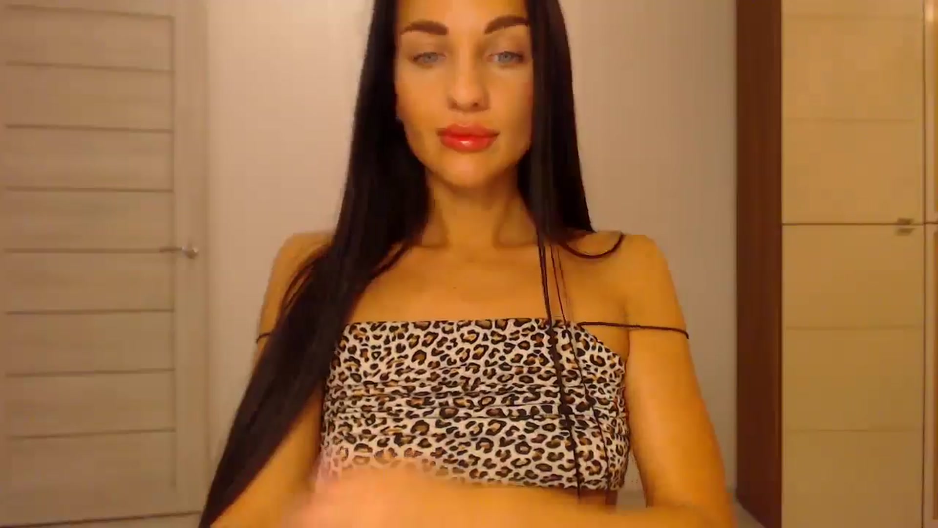 Gallery image thumbnail from AnnaBlak's myfreecams stream on, 09/29/2025, 12:05 image 20 of 20