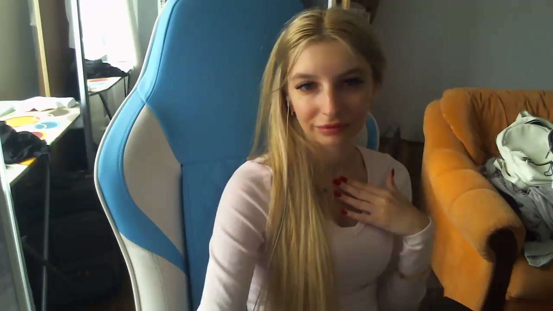 Gallery image thumbnail from AnnaBllake's myfreecams stream on, 09/01/2026, 11:44 image 20 of 20