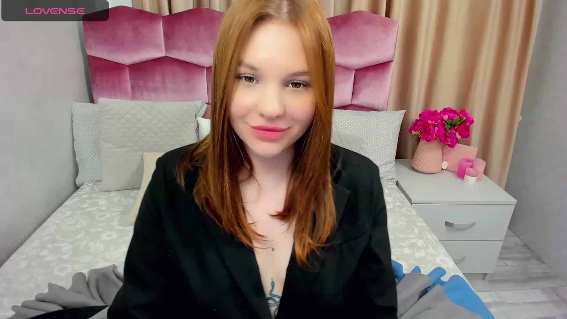 Gallery image thumbnail from AnnaCox's myfreecams stream on, 11/17/2023, 01:53 image 12 of 20