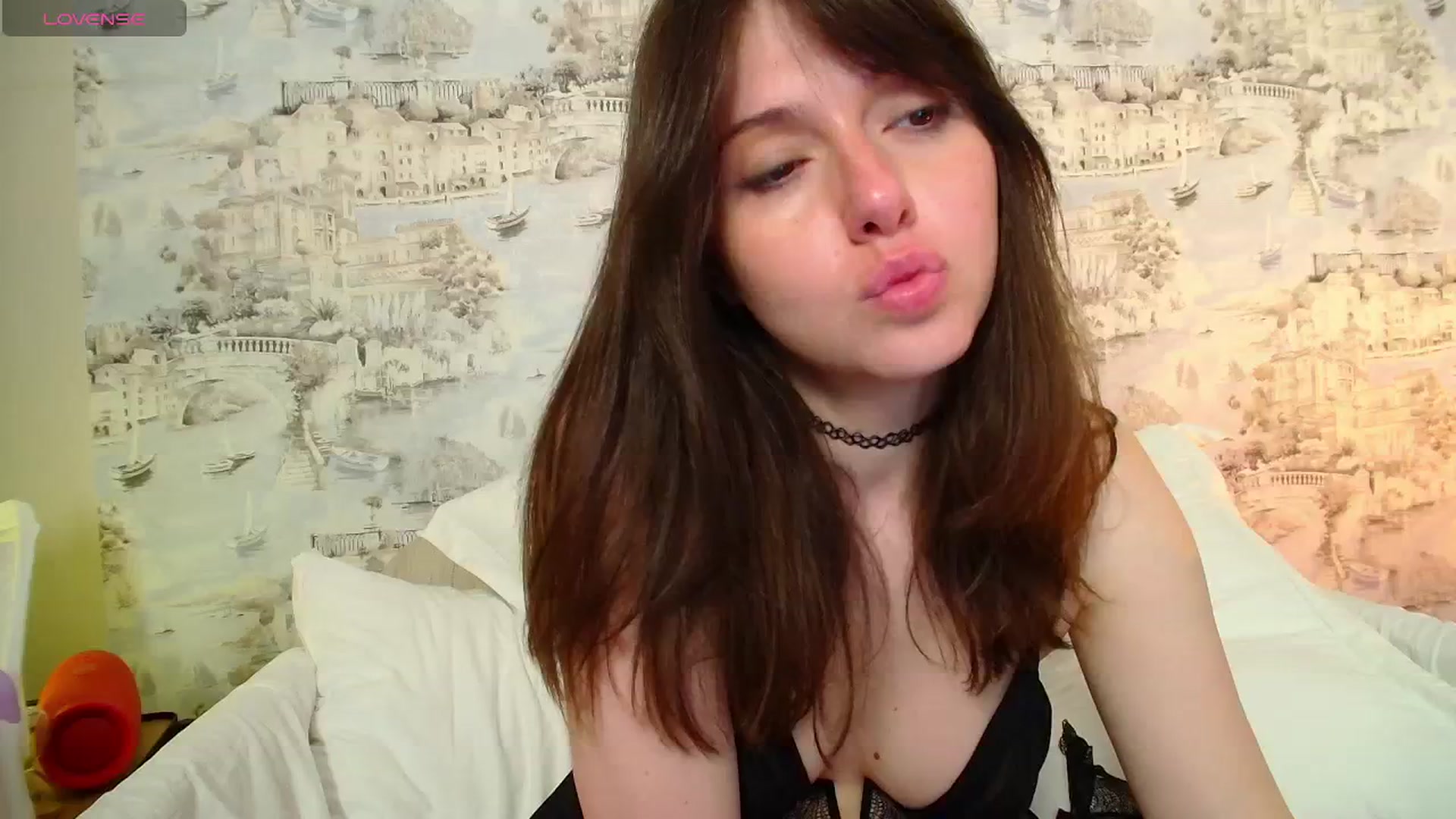 Gallery image thumbnail from AnnaDoingSmth's myfreecams stream on, 06/17/2024, 24:23 image 4 of 20