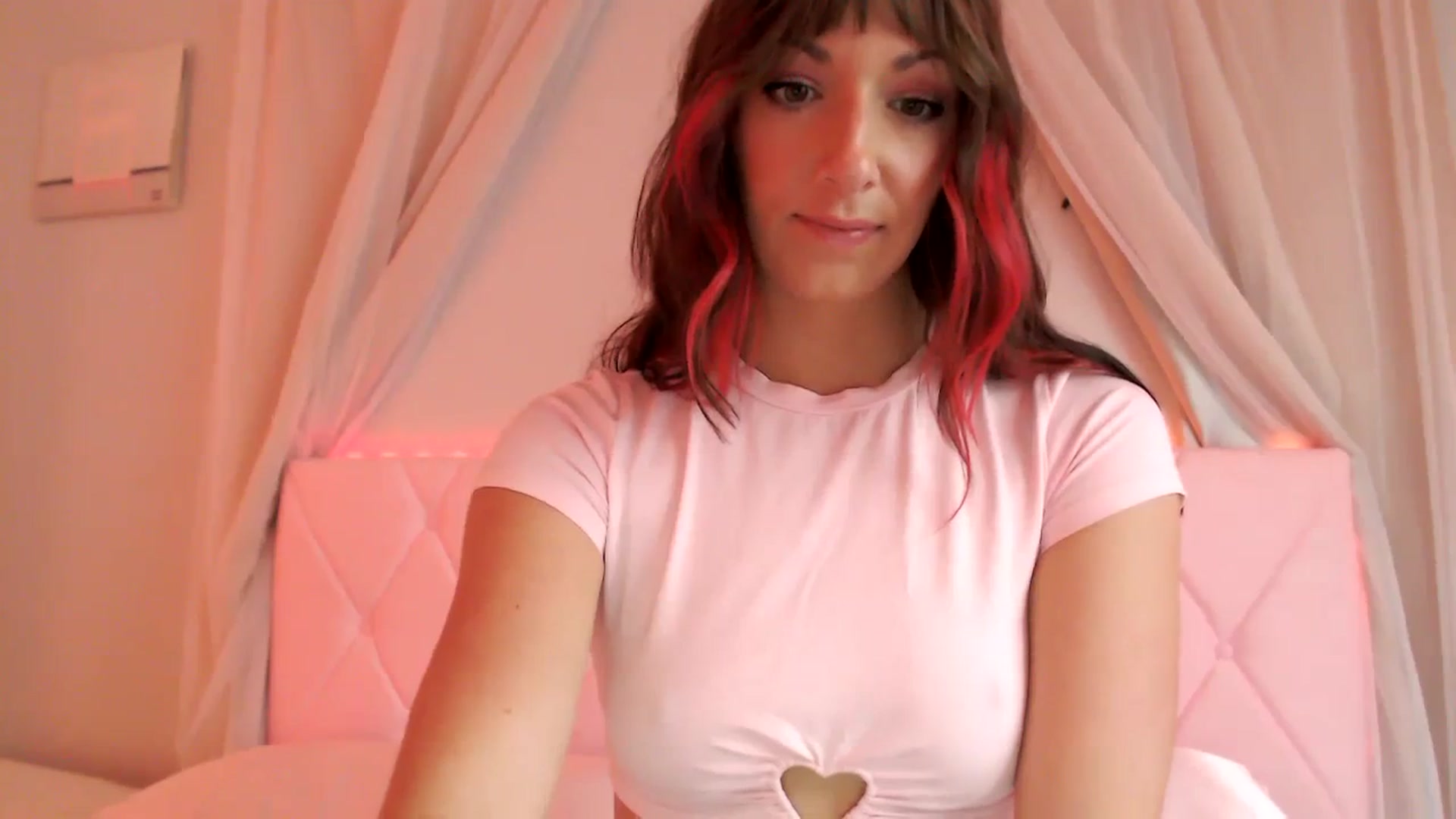 Gallery image thumbnail from AnnaFaux's myfreecams stream on, 03/24/2024, 17:31 image 11 of 20