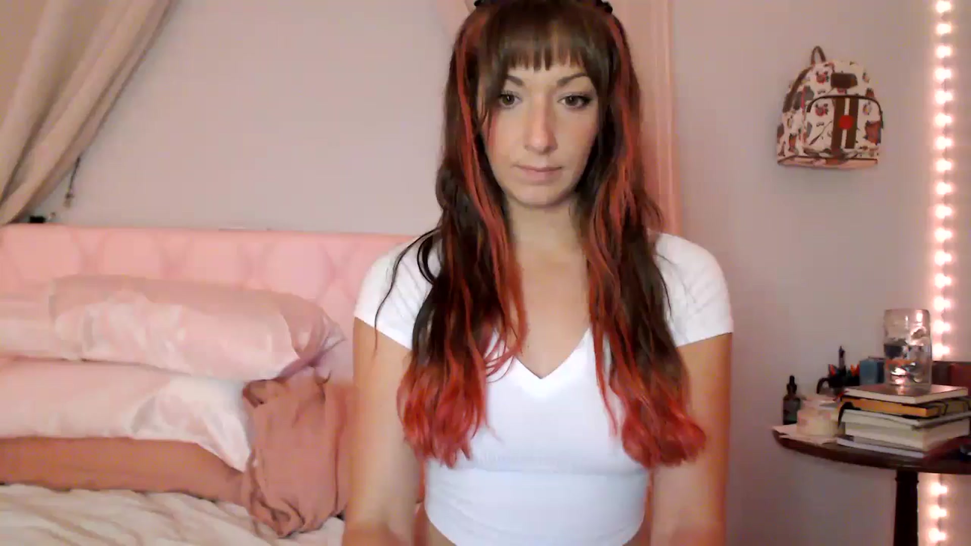 Gallery image thumbnail from AnnaFaux's myfreecams stream on, 04/03/2024, 24:37 image 8 of 20