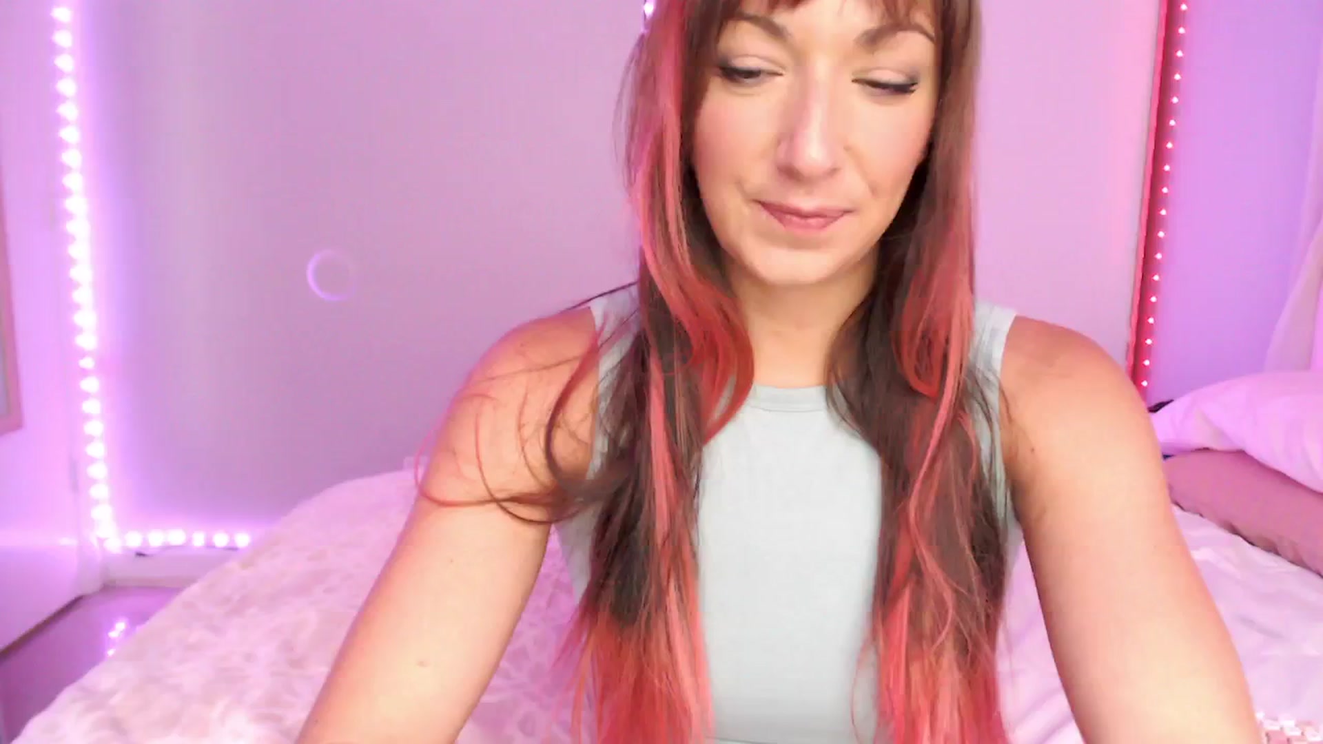 Gallery image thumbnail from AnnaFaux's myfreecams stream on, 05/12/2024, 14:55 image 1 of 20