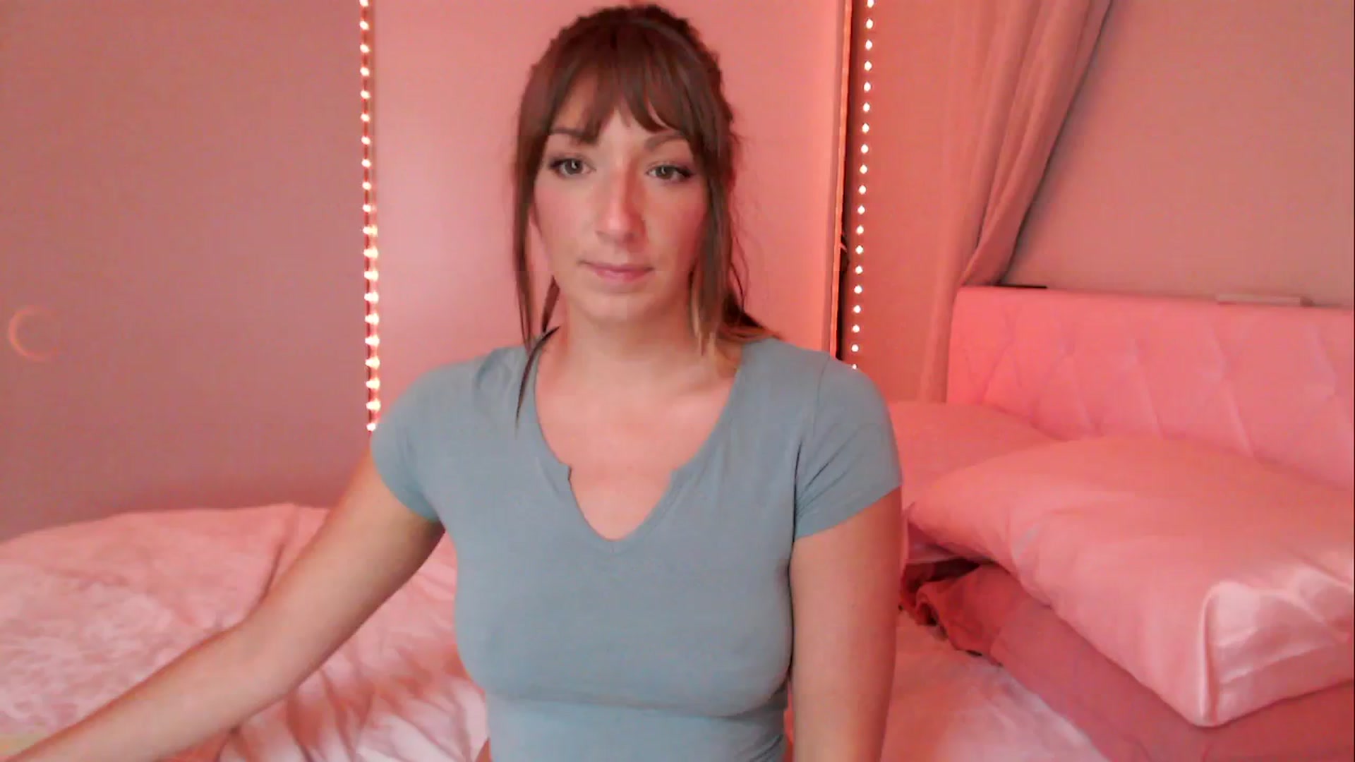 Gallery image thumbnail from AnnaFaux's myfreecams stream on, 06/02/2024, 15:36 image 2 of 20