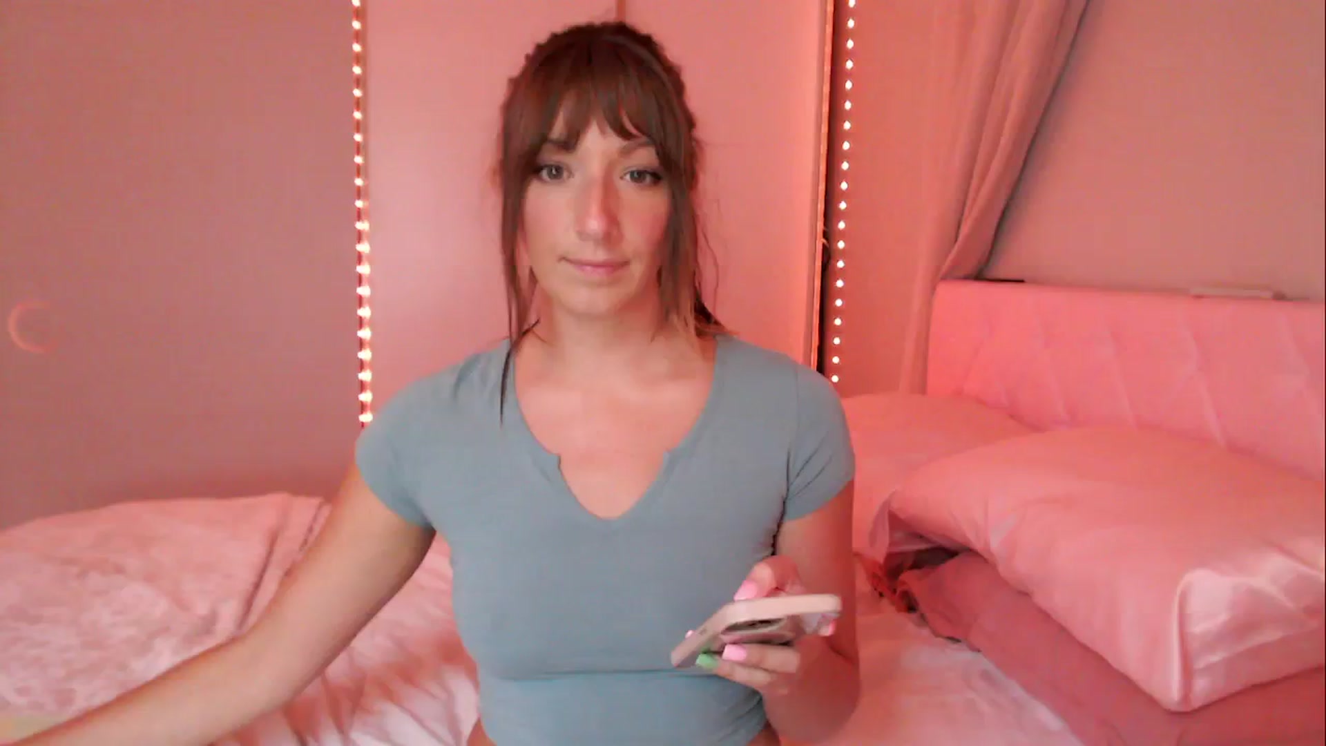 Gallery image thumbnail from AnnaFaux's myfreecams stream on, 06/02/2024, 15:36 image 1 of 20