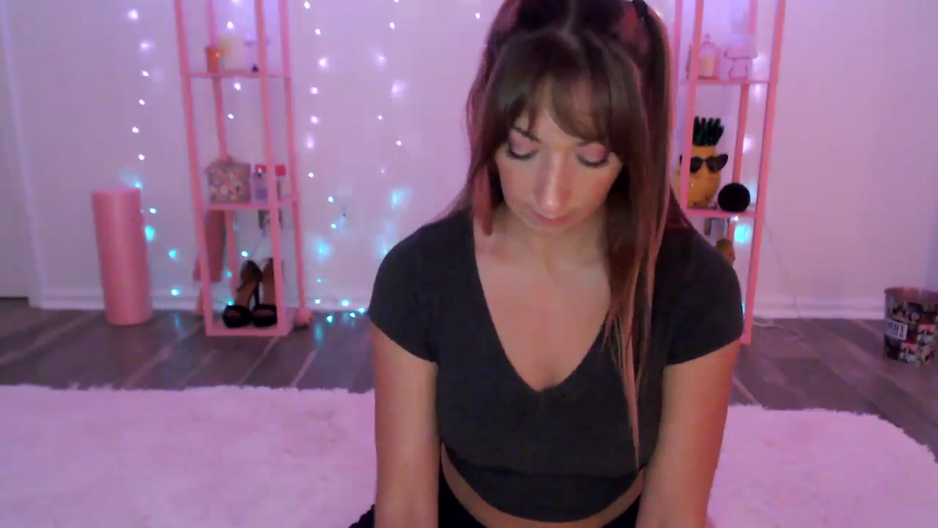 Gallery image thumbnail from AnnaFaux's myfreecams stream on, 07/09/2024, 23:26 image 17 of 20