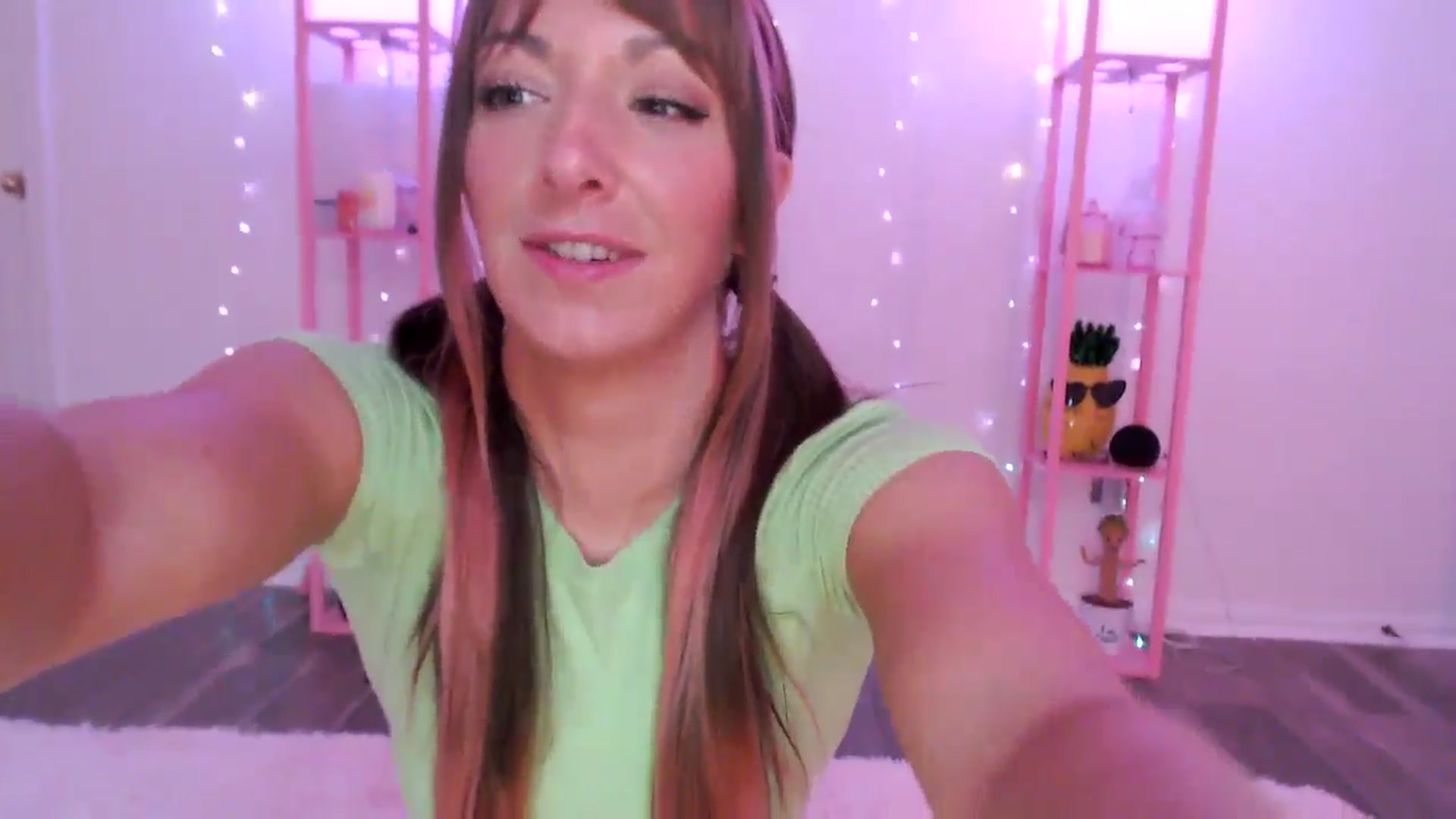 Gallery image thumbnail from AnnaFaux's myfreecams stream on, 07/11/2024, 23:27 image 7 of 20