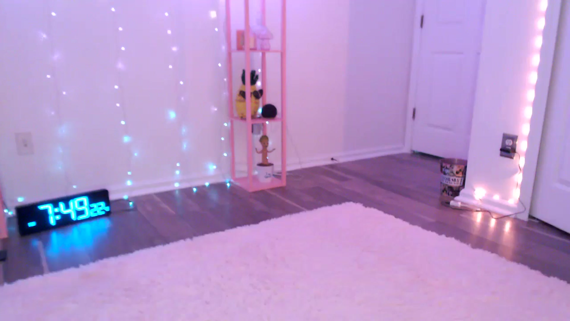 Gallery image thumbnail from AnnaFaux's myfreecams stream on, 07/11/2024, 23:59 image 12 of 20
