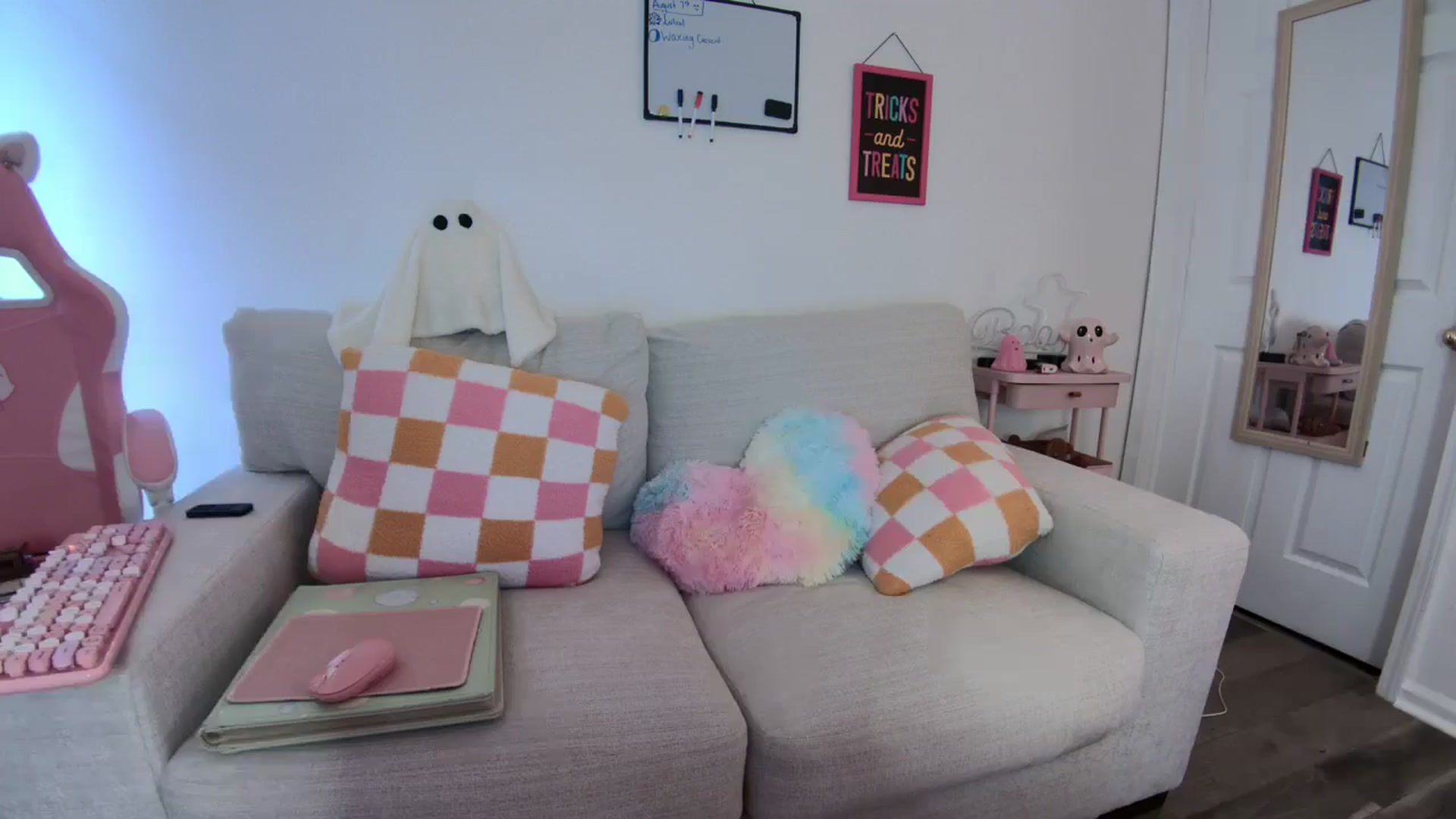 Gallery image thumbnail from AnnaFaux's myfreecams stream on, 08/07/2024, 22:02 image 7 of 20