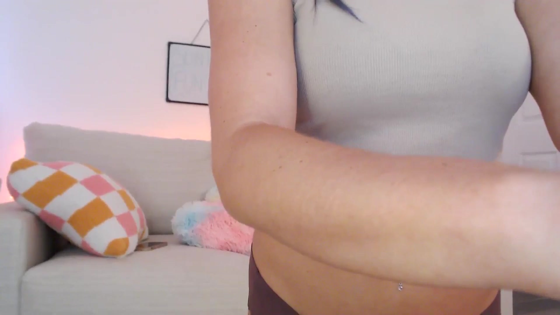 Gallery image thumbnail from AnnaFaux's myfreecams stream on, 08/25/2024, 15:58 image 16 of 20