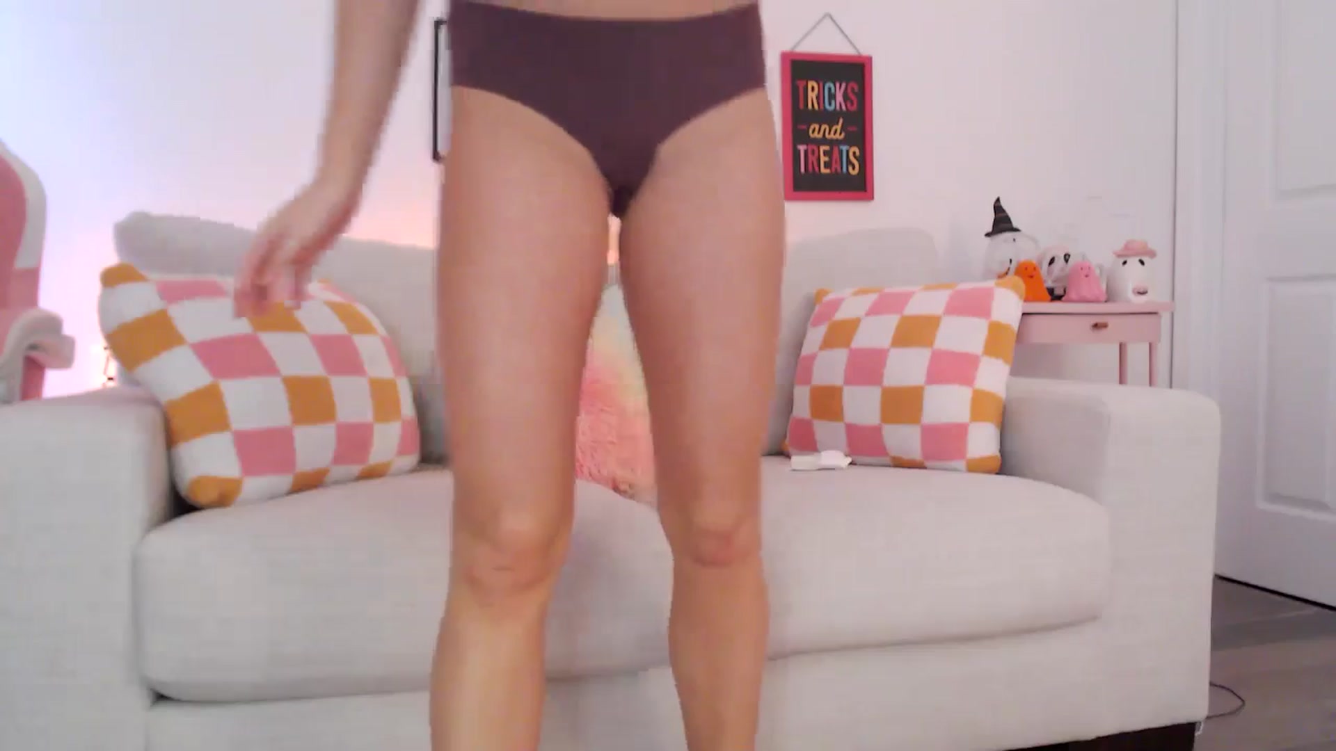 Gallery image thumbnail from AnnaFaux's myfreecams stream on, 08/25/2024, 15:58 image 8 of 20