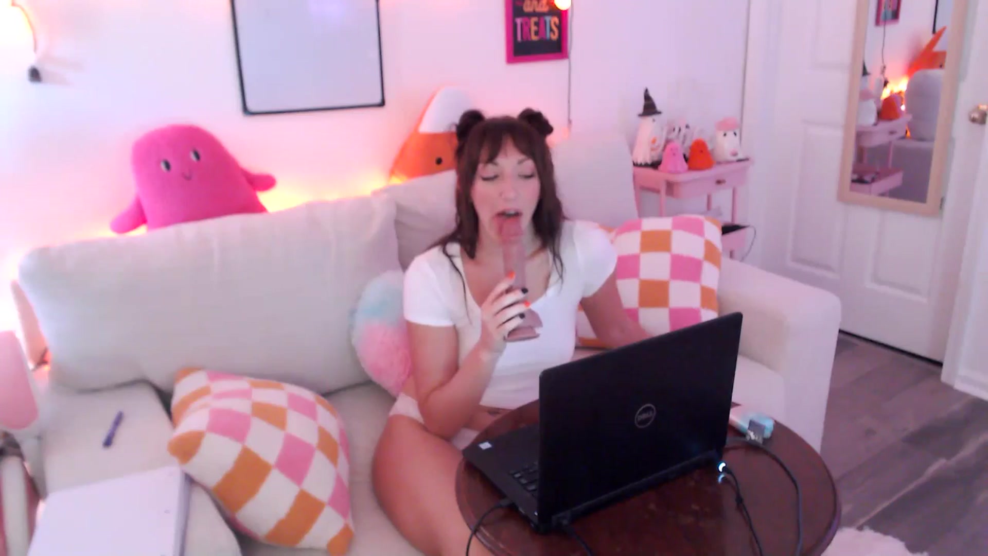Gallery image thumbnail from AnnaFaux's myfreecams stream on, 10/17/2024, 17:13 image 11 of 20