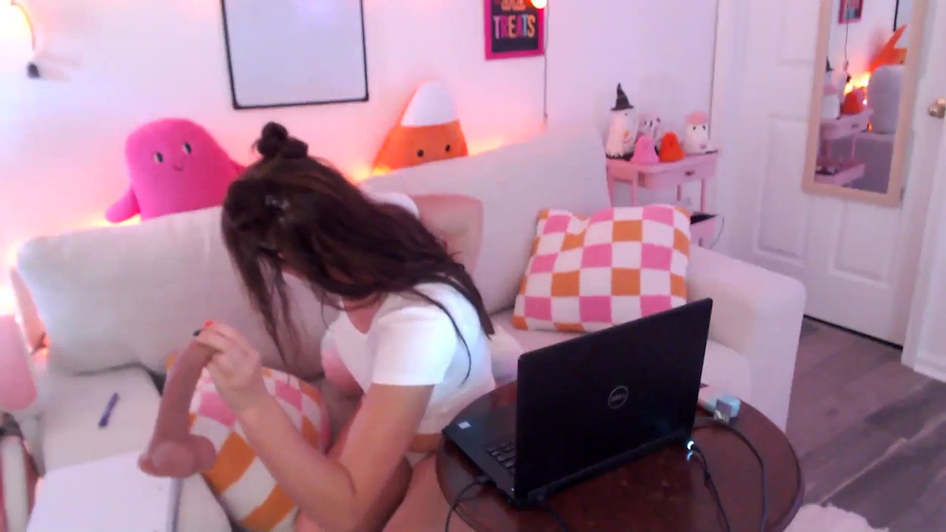 Gallery image thumbnail from AnnaFaux's myfreecams stream on, 10/17/2024, 17:13 image 7 of 20