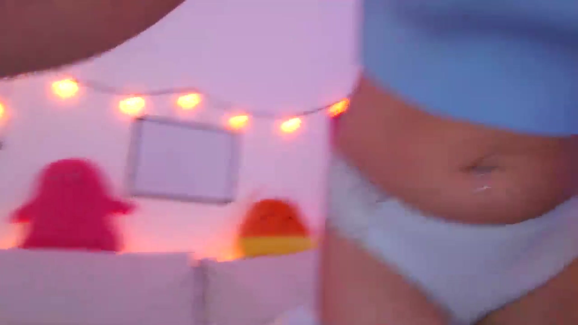 Gallery image thumbnail from AnnaFaux's myfreecams stream on, 10/19/2024, 17:43 image 3 of 20