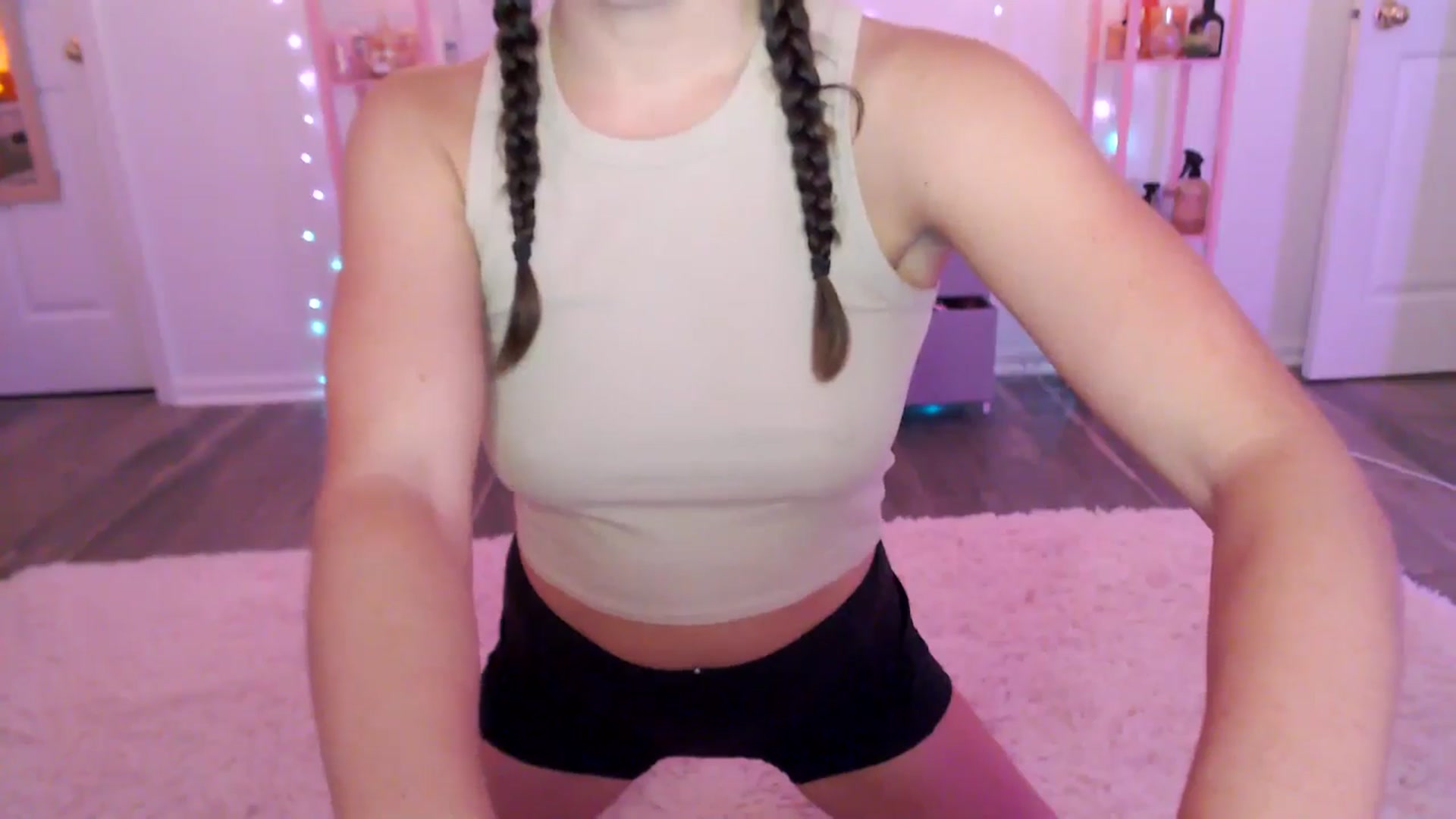 Gallery image thumbnail from AnnaFaux's myfreecams stream on, 10/22/2024, 23:29 image 19 of 20