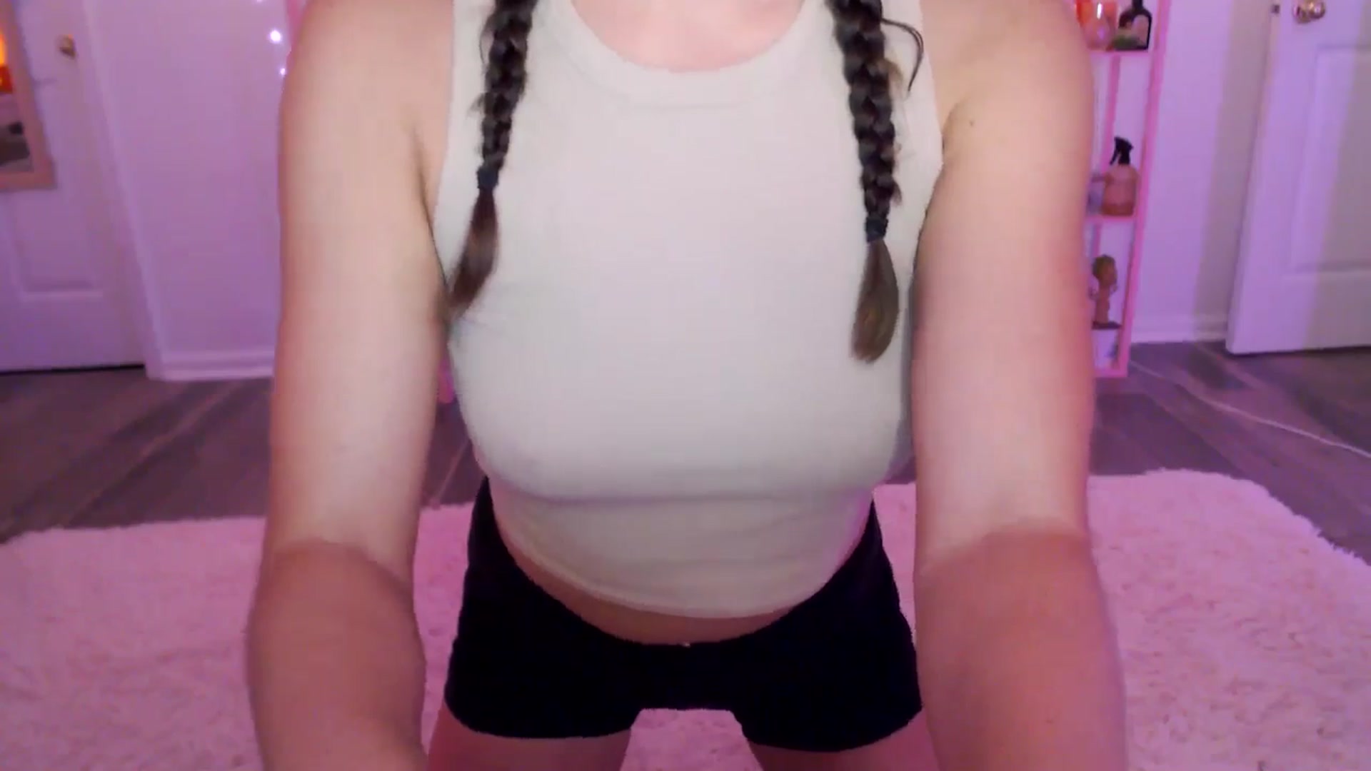 Gallery image thumbnail from AnnaFaux's myfreecams stream on, 10/22/2024, 23:29 image 17 of 20