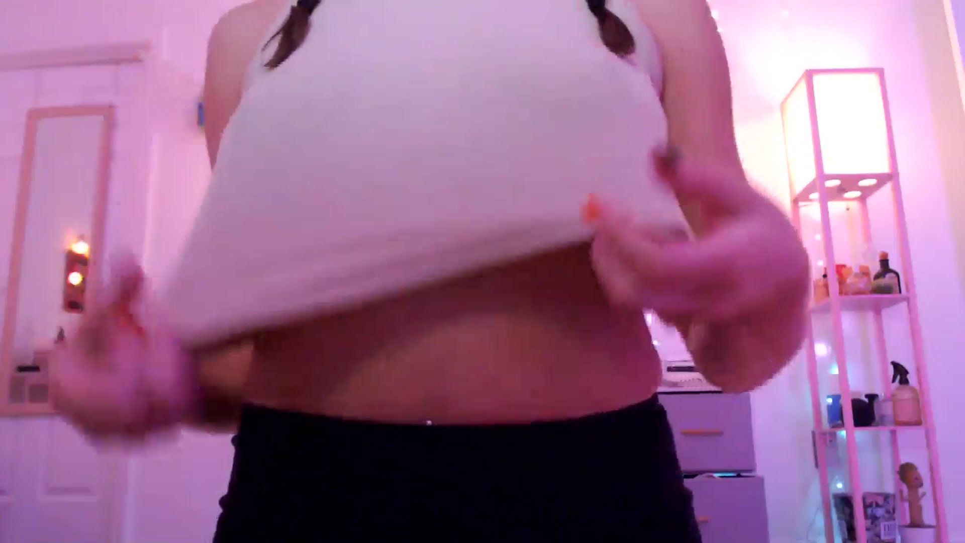 Gallery image thumbnail from AnnaFaux's myfreecams stream on, 10/23/2024, 24:00 image 2 of 20