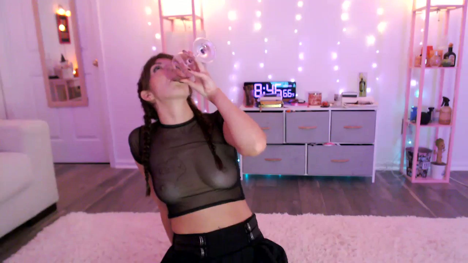 Gallery image thumbnail from AnnaFaux's myfreecams stream on, 10/23/2024, 02:48 image 5 of 20