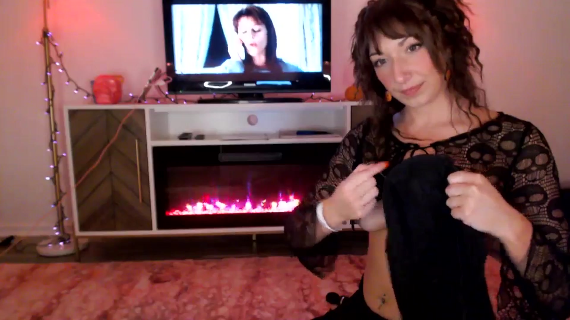 Gallery image thumbnail from AnnaFaux's myfreecams stream on, 10/24/2024, 23:57 image 16 of 20