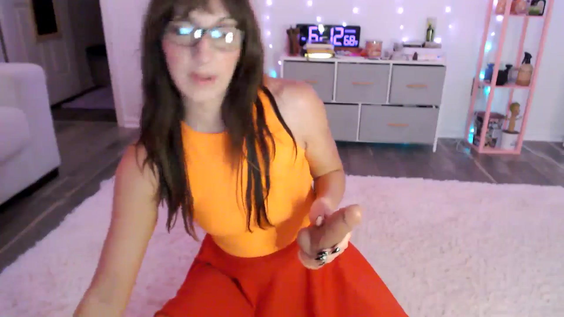 Gallery image thumbnail from AnnaFaux's myfreecams stream on, 10/29/2024, 22:27 image 16 of 20