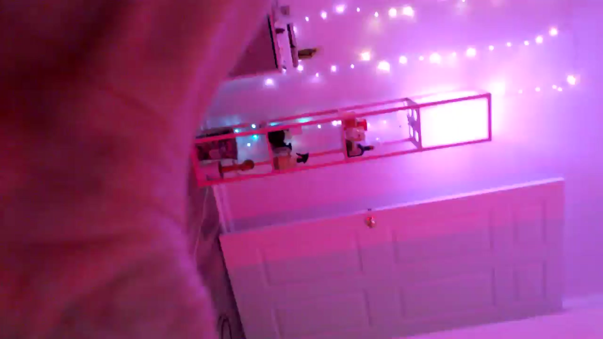 Gallery image thumbnail from AnnaFaux's myfreecams stream on, 10/31/2024, 04:18 image 4 of 20