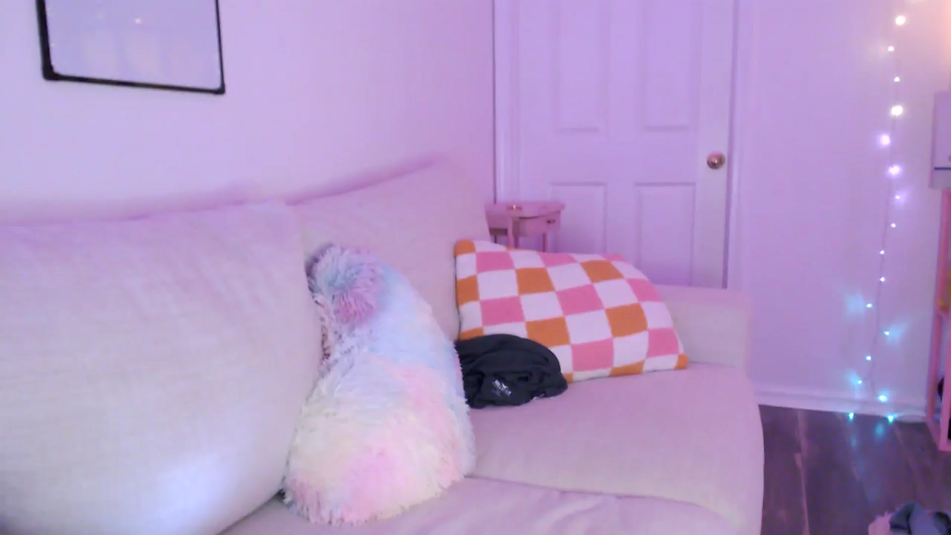 Gallery image thumbnail from AnnaFaux's myfreecams stream on, 11/06/2024, 24:33 image 19 of 20