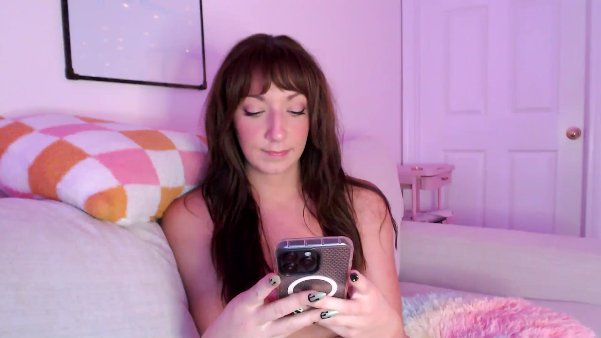 Gallery image thumbnail from AnnaFaux's myfreecams stream on, 11/06/2024, 01:31 image 16 of 20