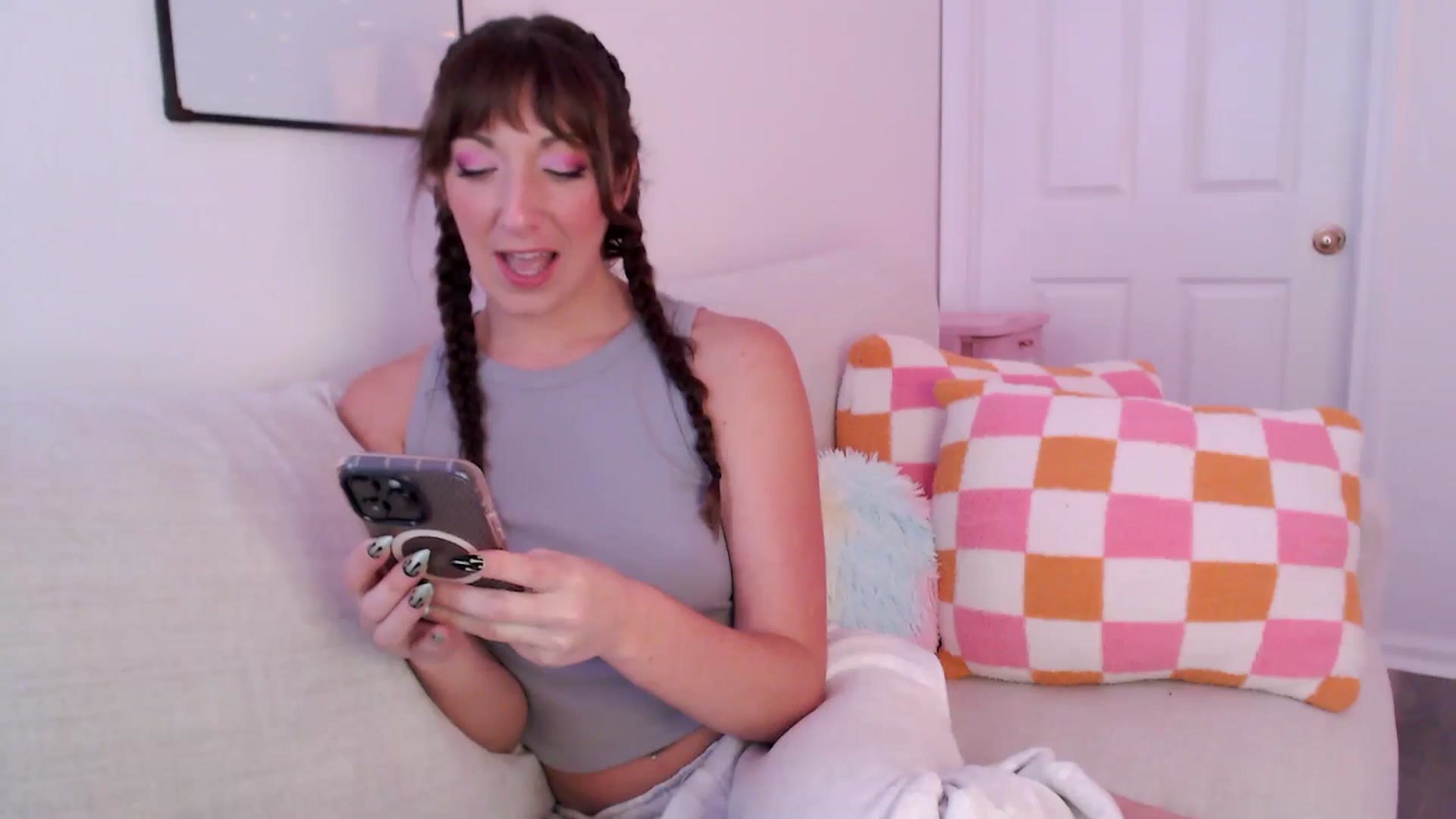 Gallery image thumbnail from AnnaFaux's myfreecams stream on, 11/08/2024, 16:16 image 8 of 20