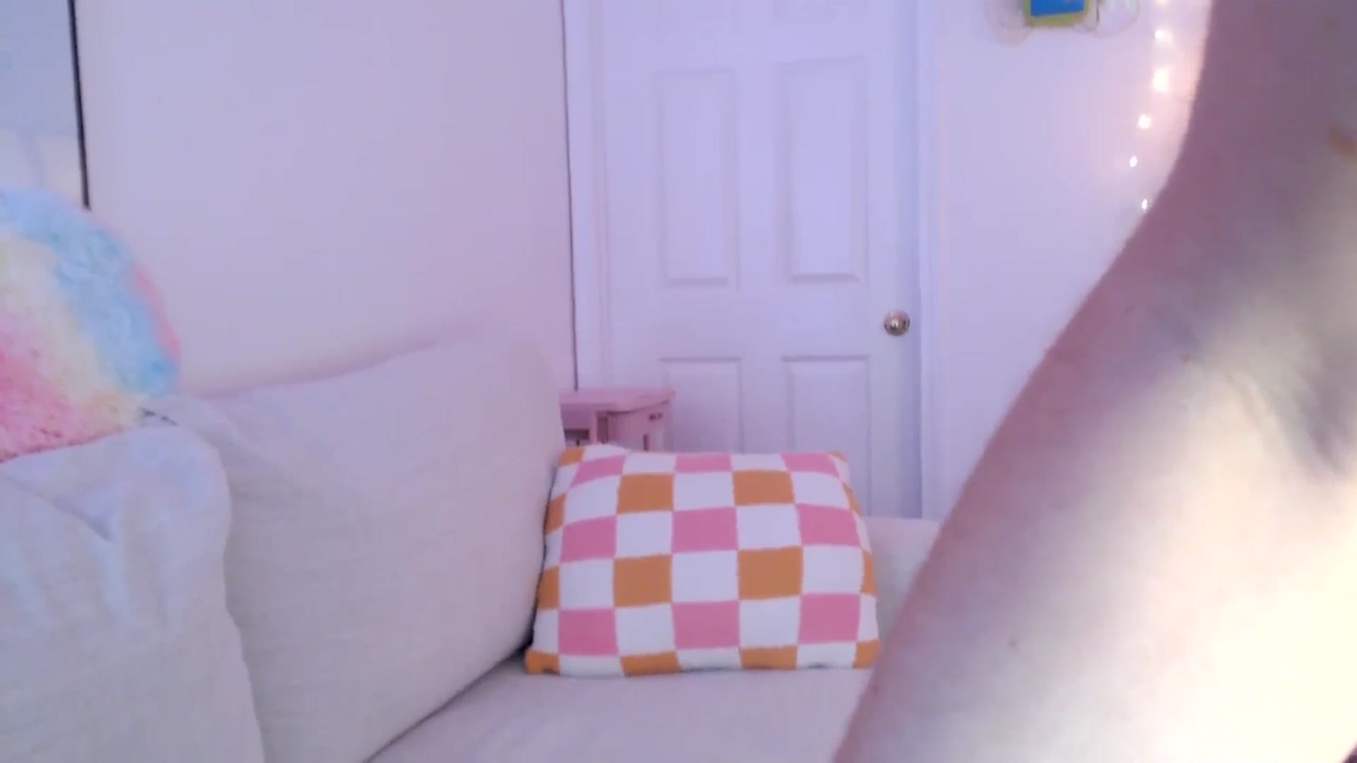 Gallery image thumbnail from AnnaFaux's myfreecams stream on, 11/08/2024, 17:19 image 6 of 20