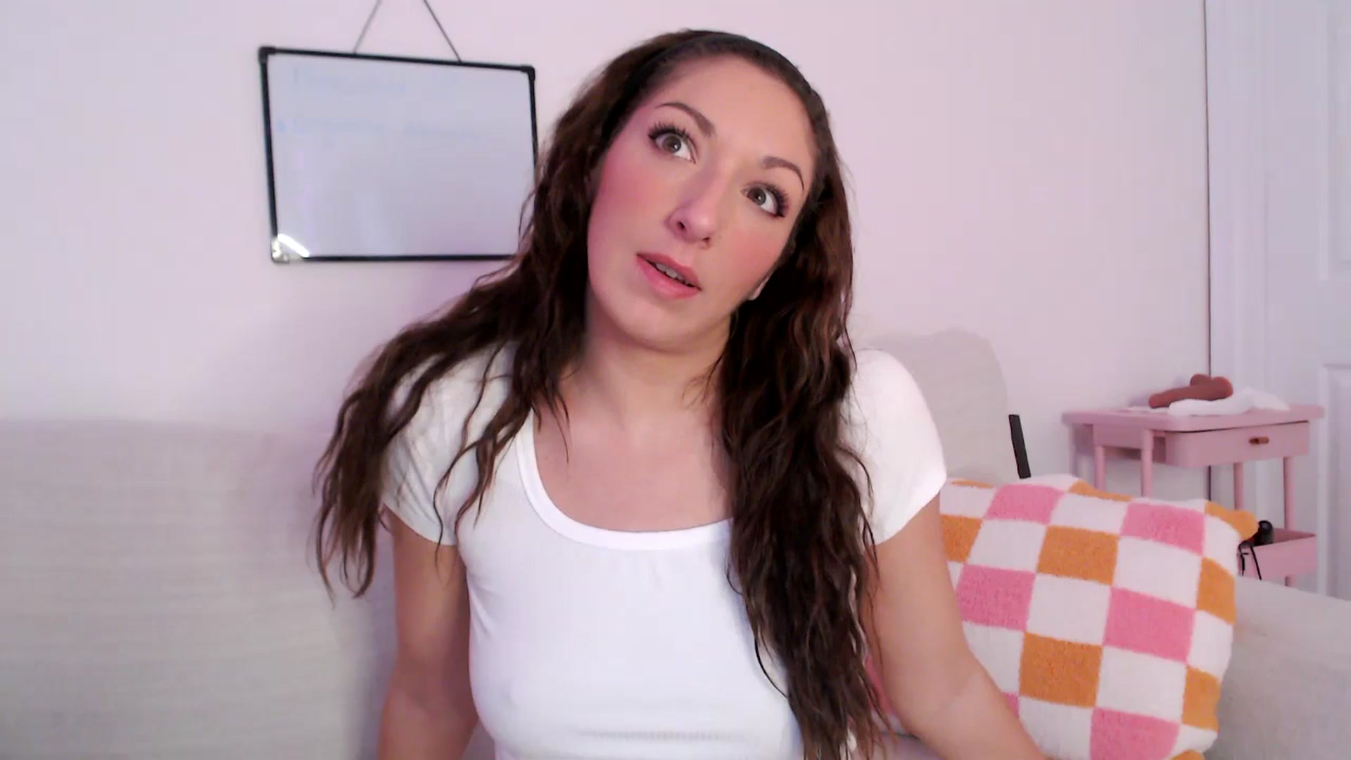 Gallery image thumbnail from AnnaFaux's myfreecams stream on, 11/10/2024, 16:52 image 10 of 20