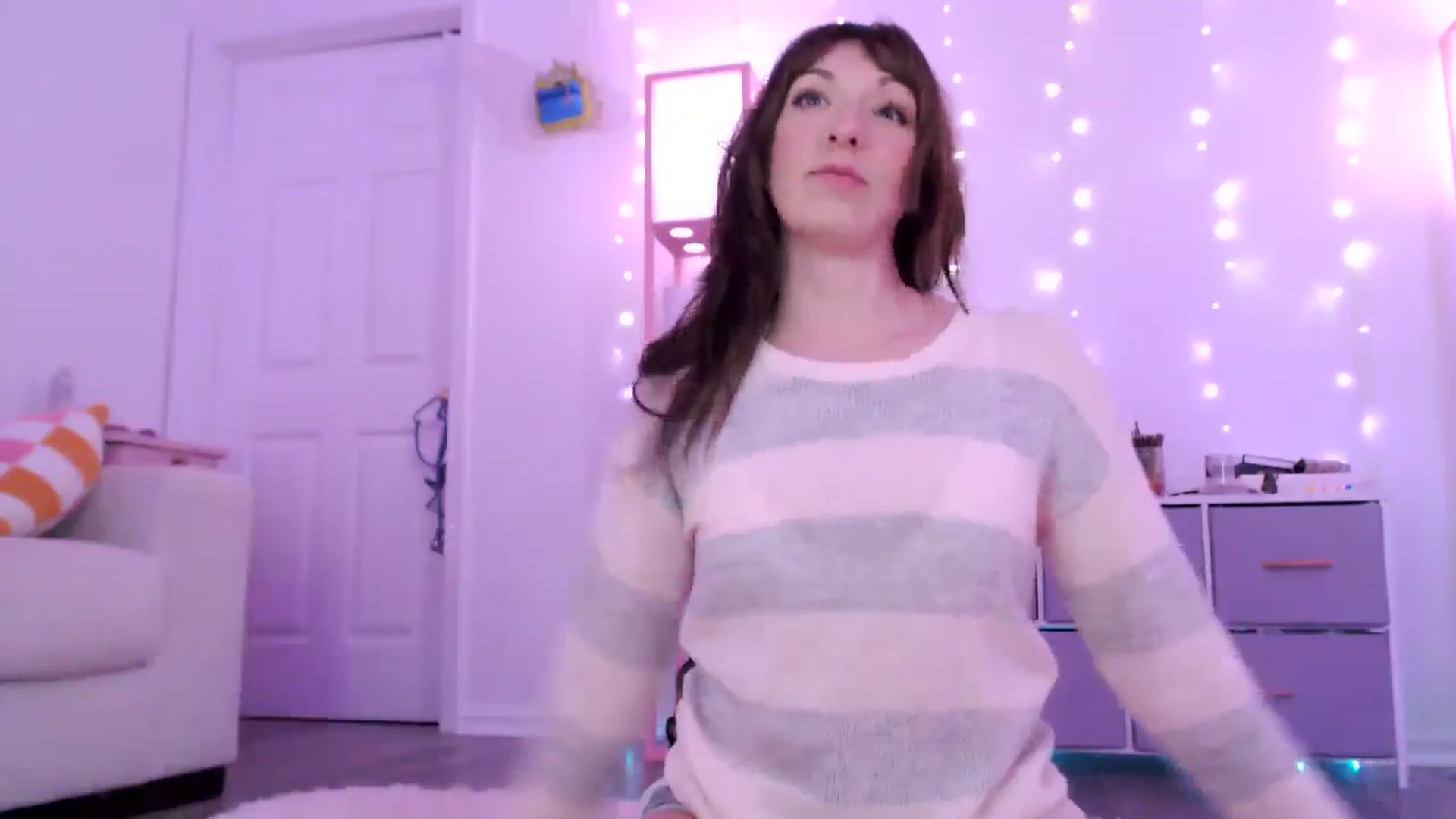 Gallery image thumbnail from AnnaFaux's myfreecams stream on, 11/14/2024, 23:22 image 2 of 20
