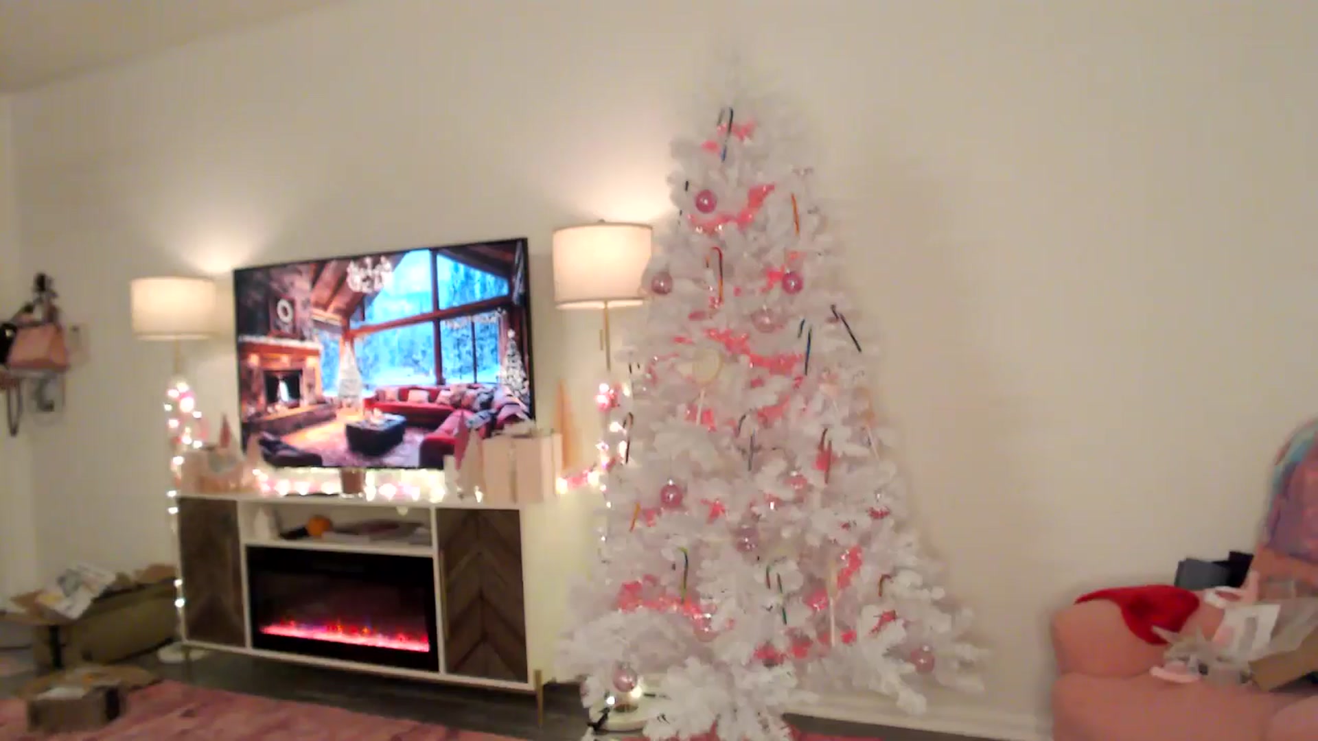 Gallery image thumbnail from AnnaFaux's myfreecams stream on, 12/02/2024, 24:02 image 10 of 20