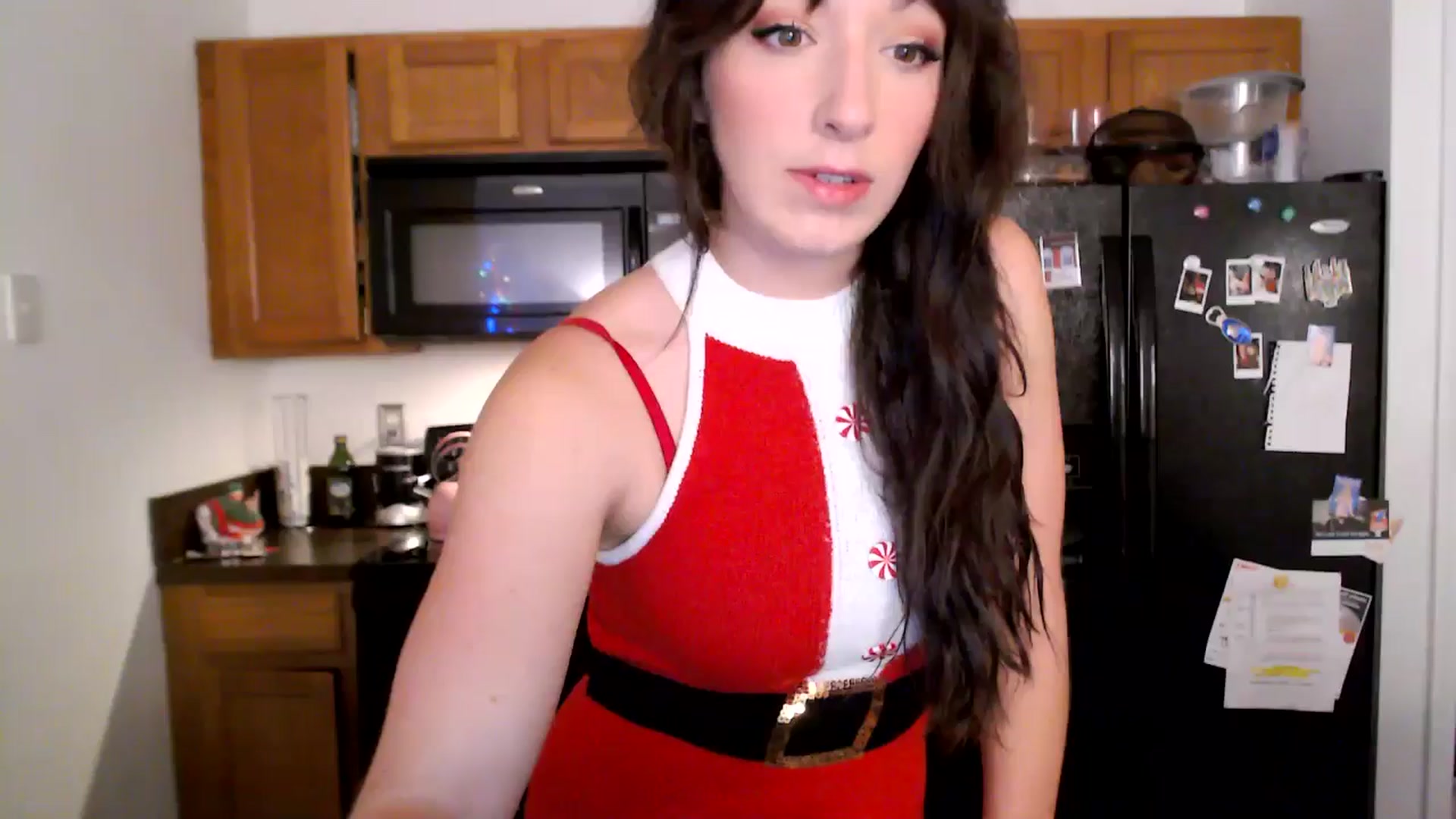 Gallery image thumbnail from AnnaFaux's myfreecams stream on, 12/24/2024, 24:00 image 8 of 20
