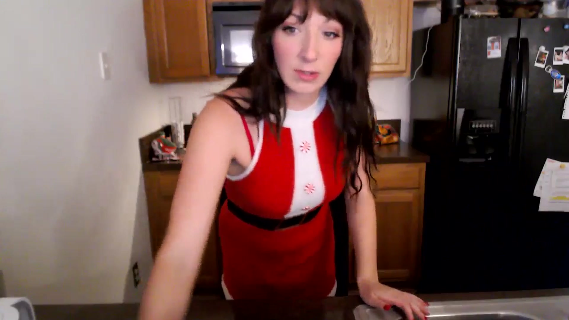 Gallery image thumbnail from AnnaFaux's myfreecams stream on, 12/24/2024, 24:00 image 19 of 20