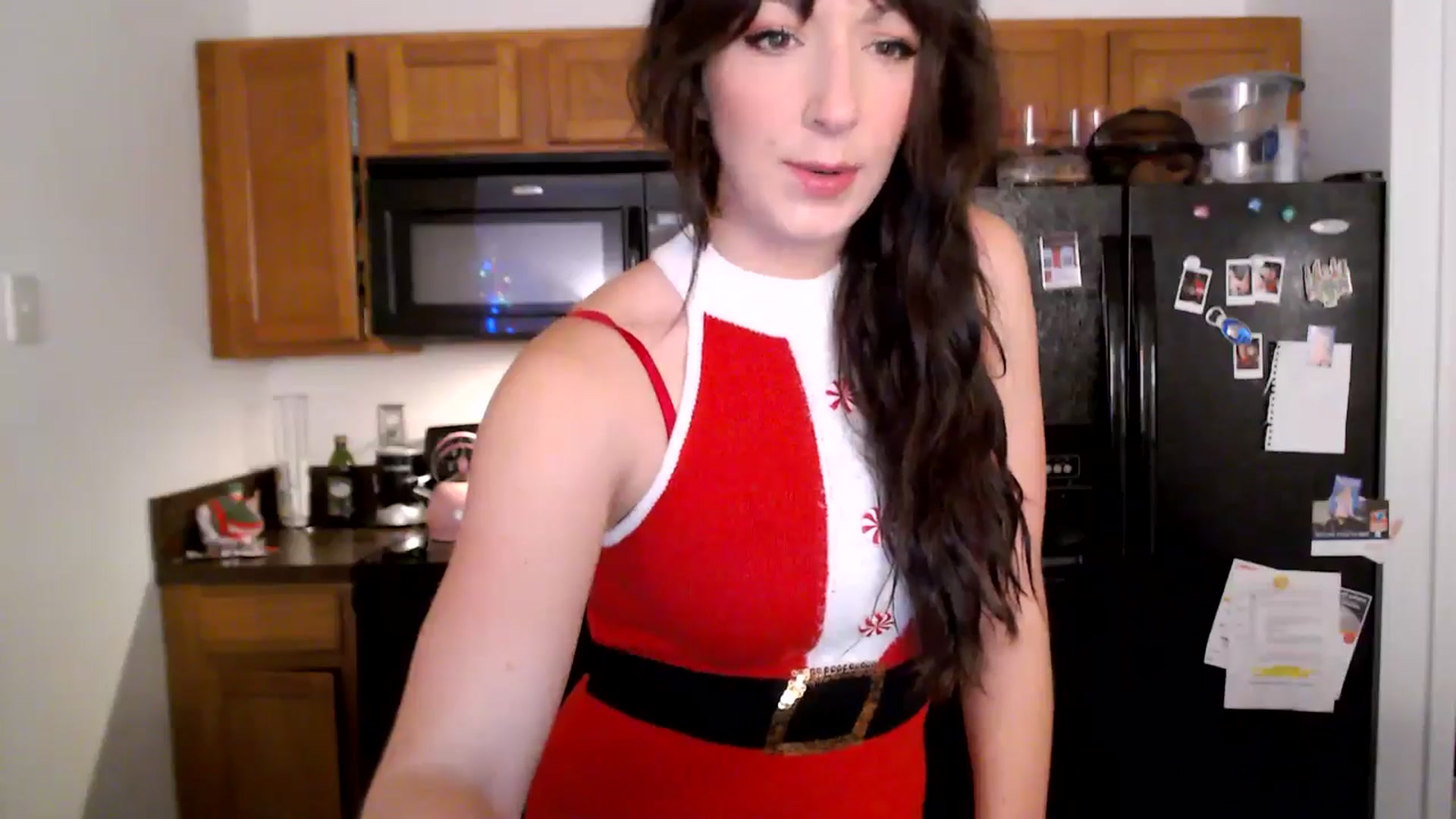 Gallery image thumbnail from AnnaFaux's myfreecams stream on, 12/24/2024, 24:00 image 9 of 20