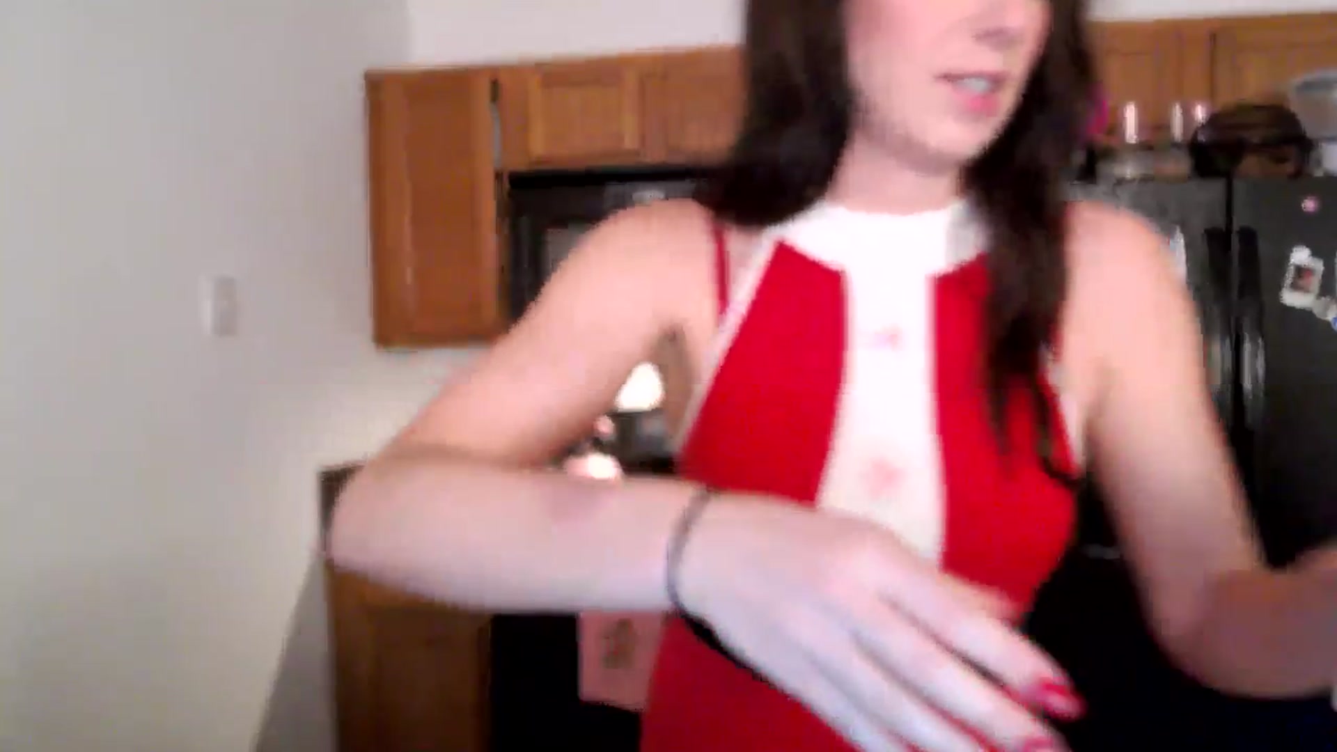 Gallery image thumbnail from AnnaFaux's myfreecams stream on, 12/24/2024, 24:00 image 16 of 20