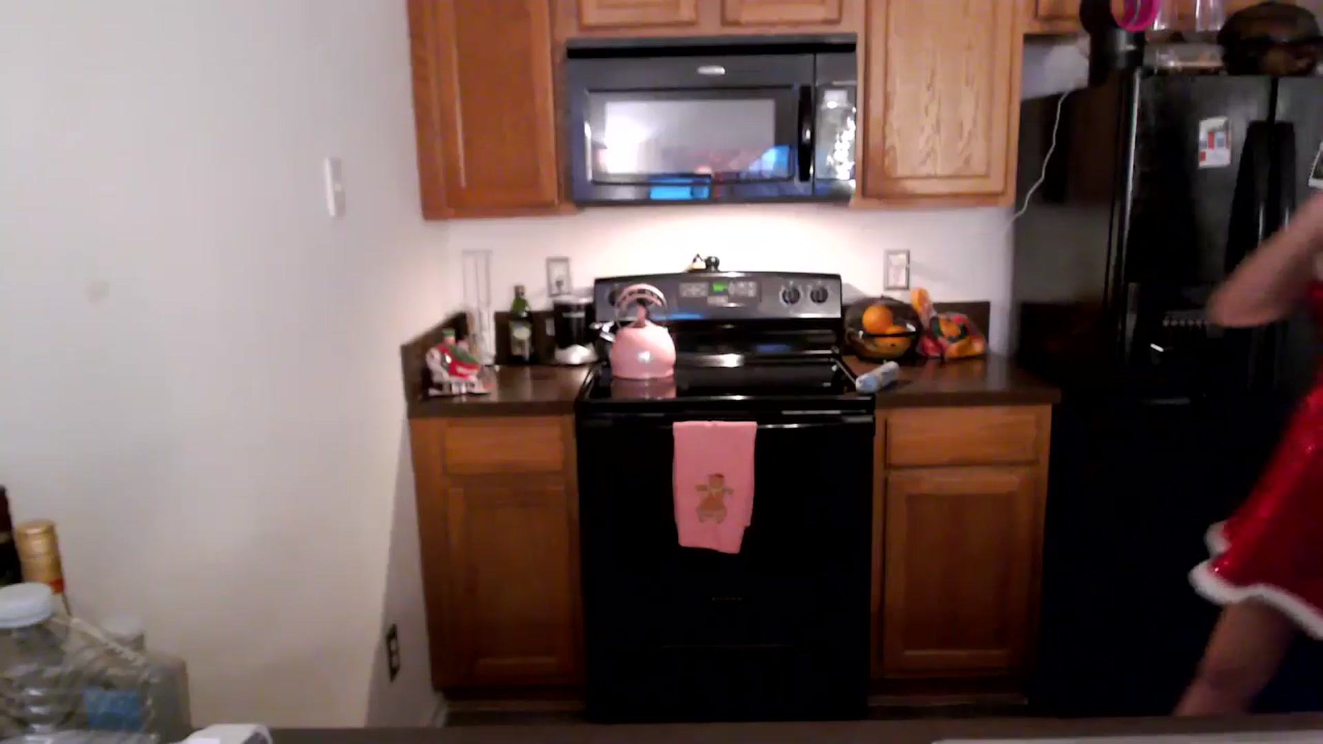 Gallery image thumbnail from AnnaFaux's myfreecams stream on, 12/24/2024, 24:36 image 7 of 20
