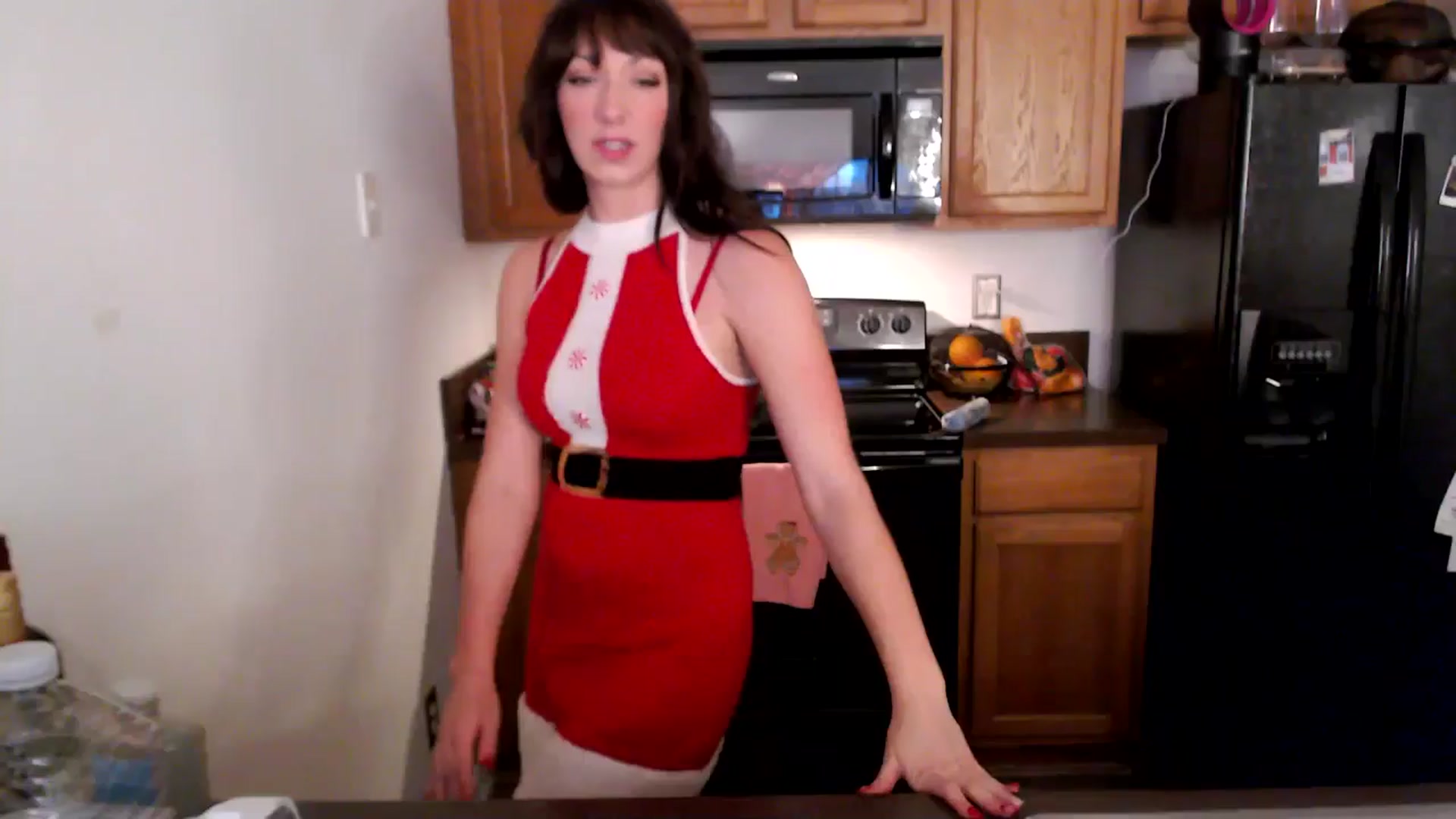 Gallery image thumbnail from AnnaFaux's myfreecams stream on, 12/24/2024, 24:36 image 1 of 20