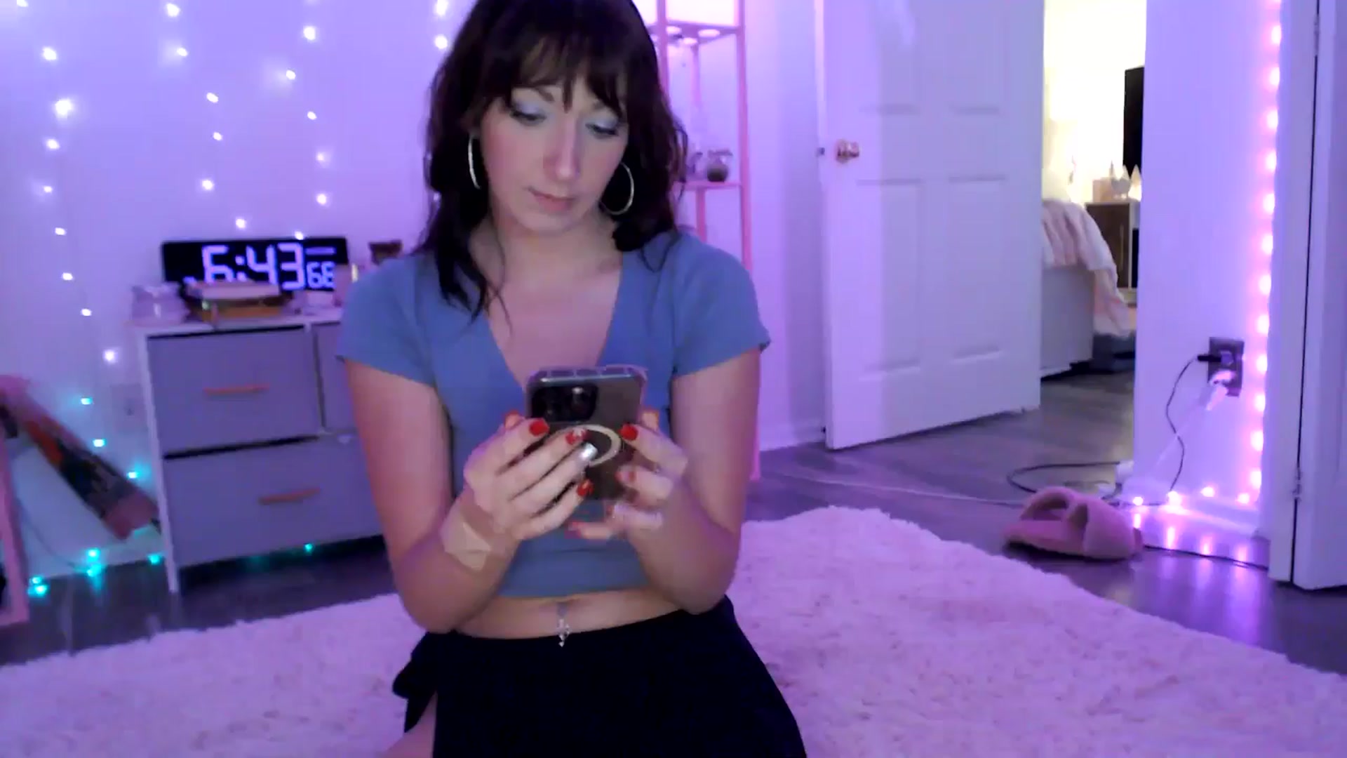 Gallery image thumbnail from AnnaFaux's myfreecams stream on, 12/31/2024, 23:55 image 11 of 20