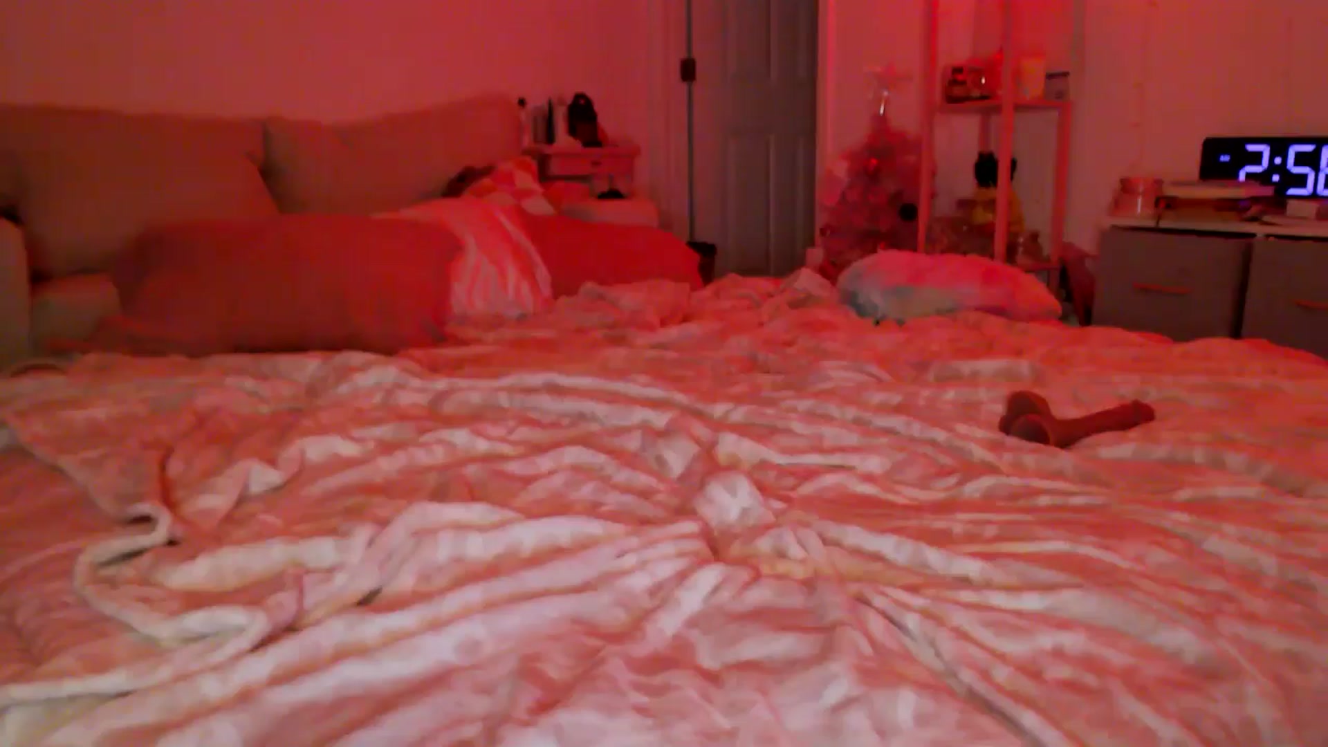 Gallery image thumbnail from AnnaFaux's myfreecams stream on, 01/11/2025, 08:09 image 19 of 20