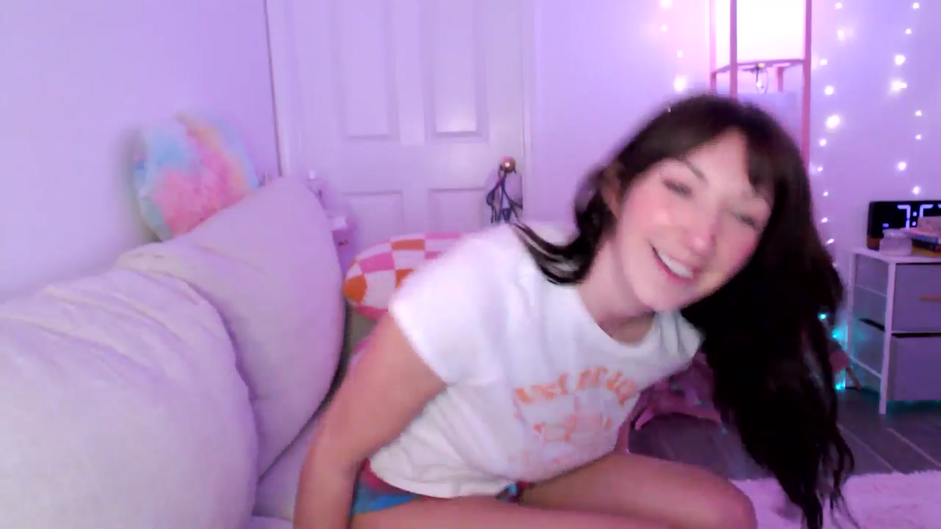 Gallery image thumbnail from AnnaFaux's myfreecams stream on, 01/21/2025, 01:03 image 19 of 20