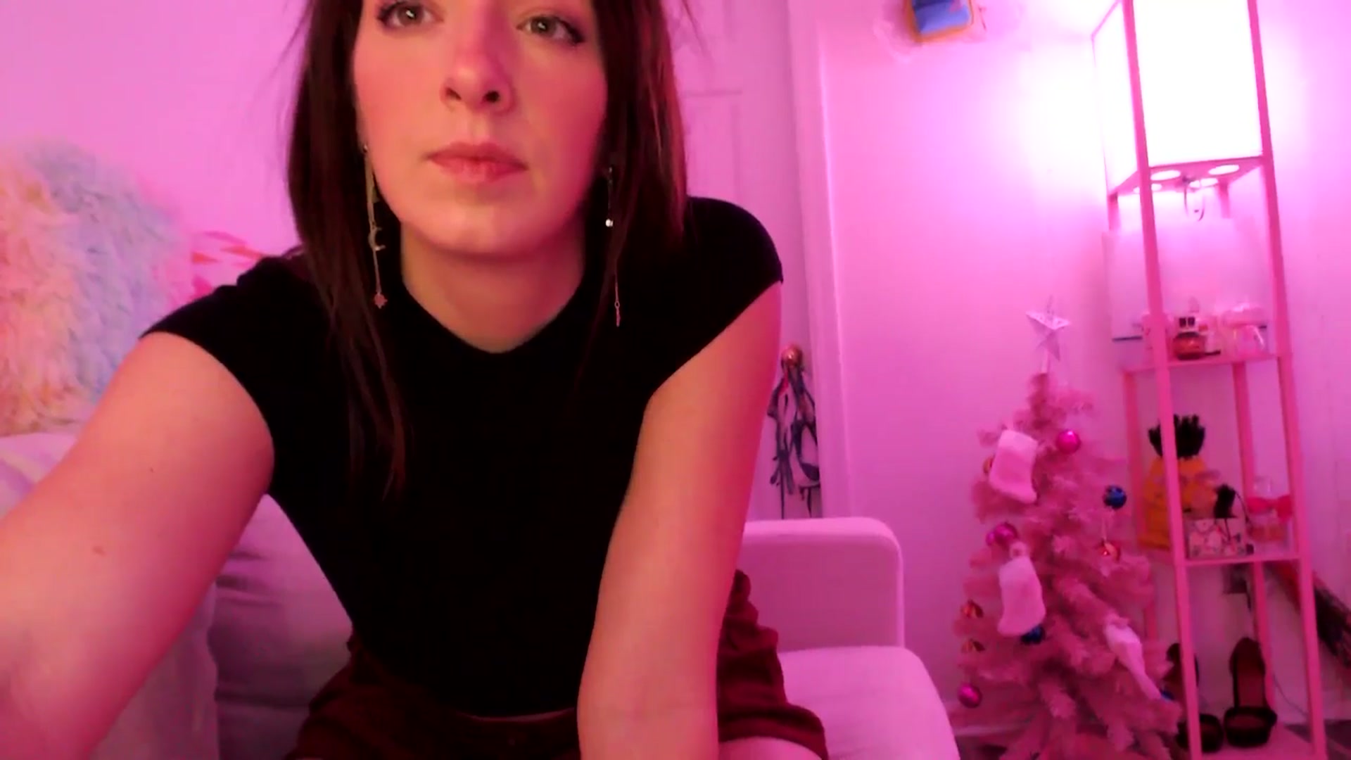 Gallery image thumbnail from AnnaFaux's myfreecams stream on, 01/26/2025, 05:44 image 9 of 20