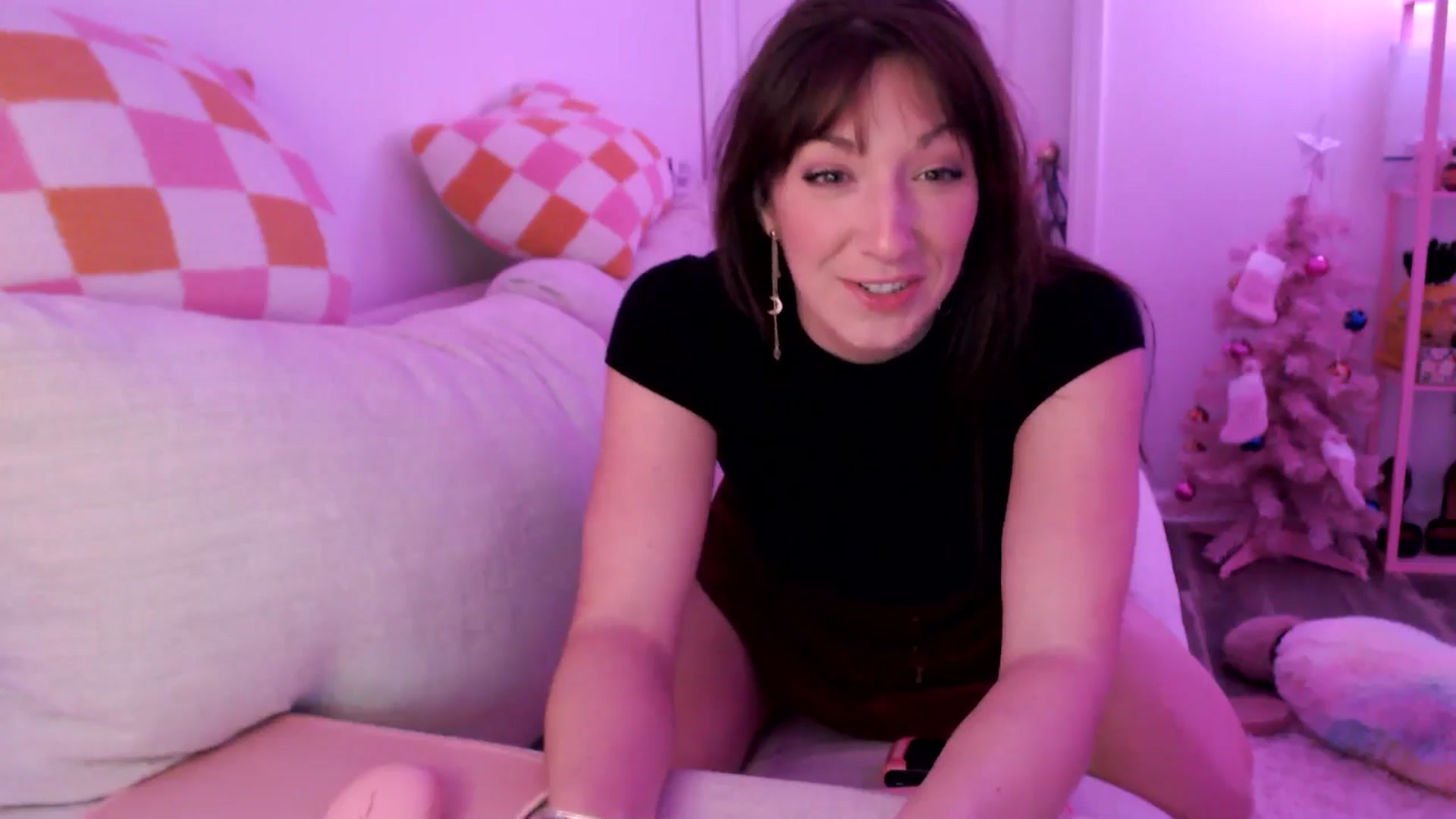 Gallery image thumbnail from AnnaFaux's myfreecams stream on, 01/26/2025, 05:44 image 20 of 20