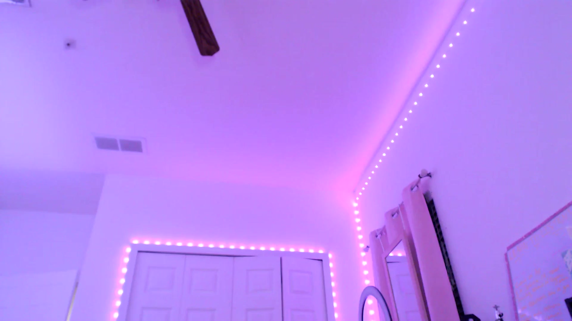 Gallery image thumbnail from AnnaFaux's myfreecams stream on, 02/01/2025, 01:59 image 14 of 20