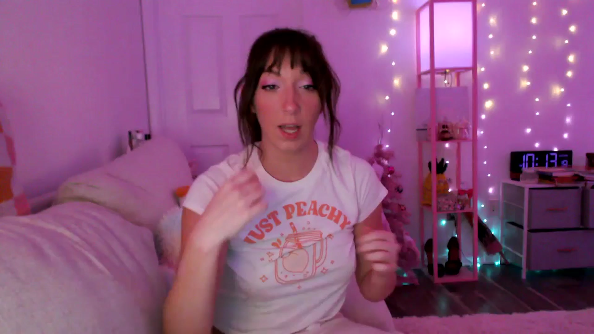 Gallery image thumbnail from AnnaFaux's myfreecams stream on, 02/02/2025, 05:06 image 1 of 20